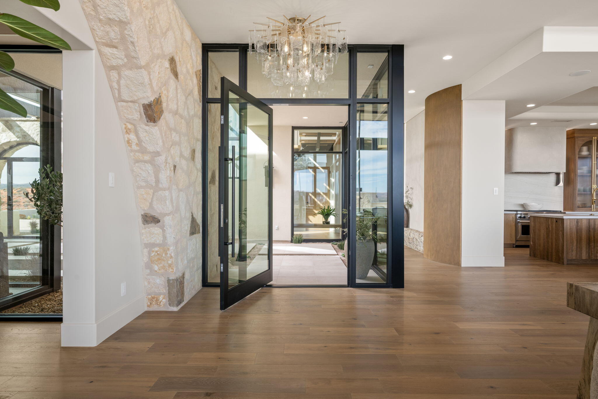 SOLENTE VILLAGE - Residential