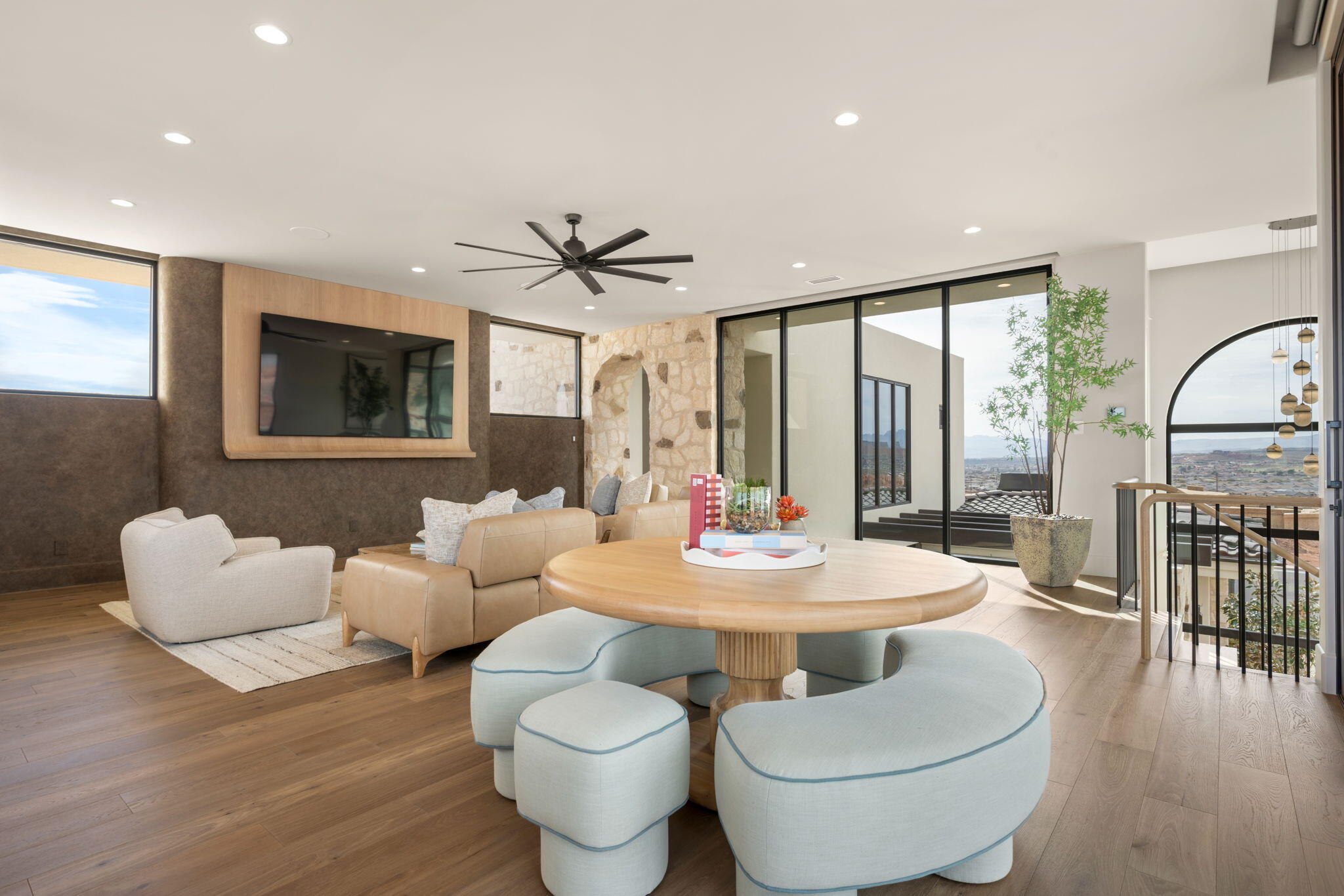 SOLENTE VILLAGE - Residential