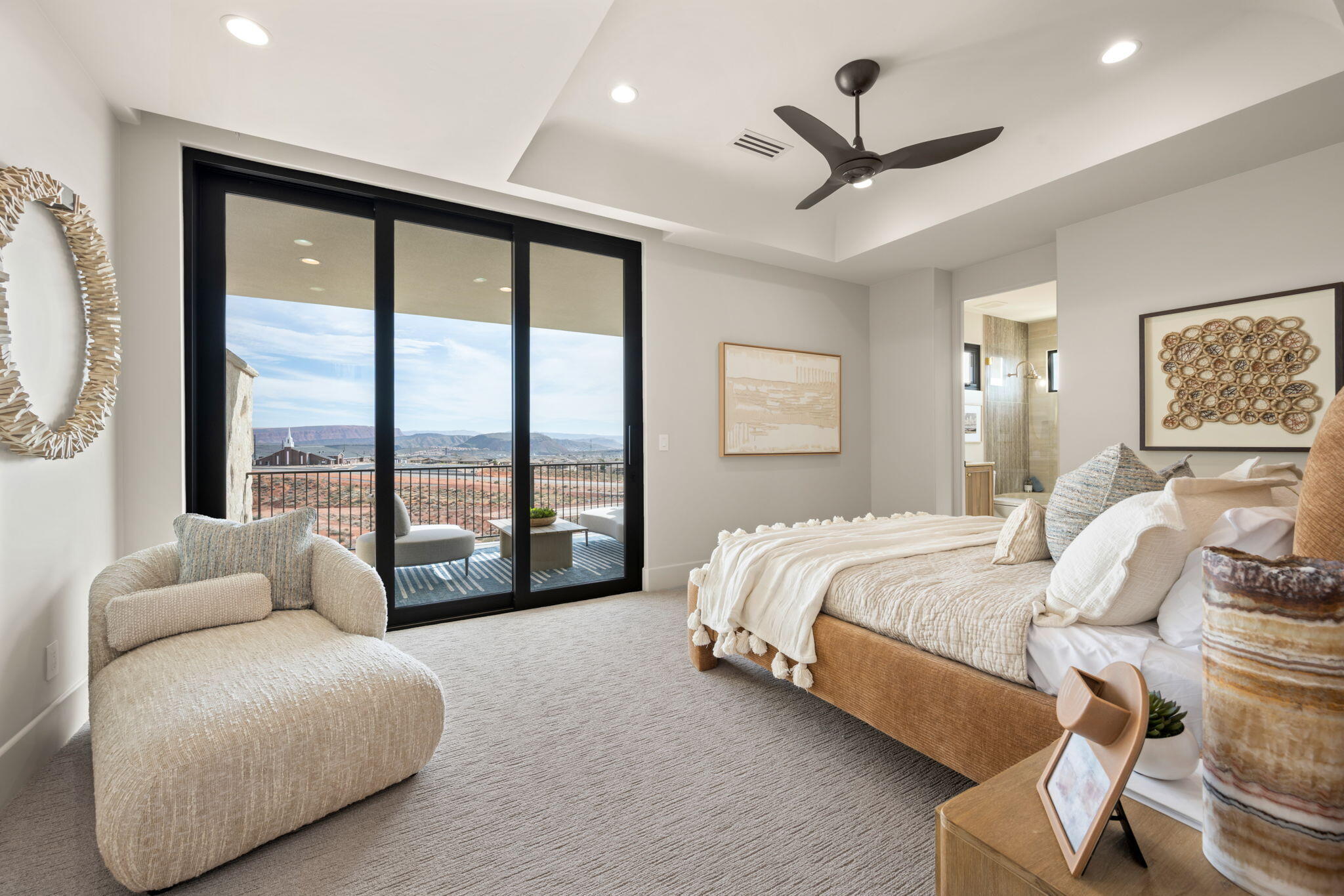SOLENTE VILLAGE - Residential