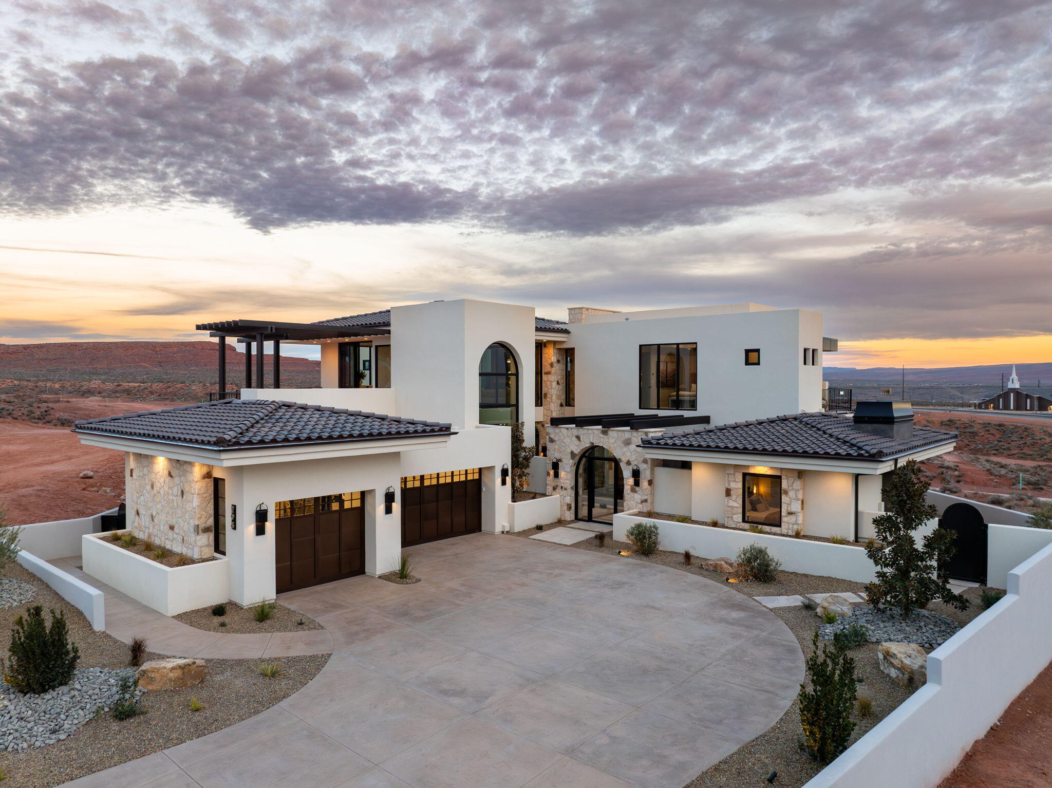 SOLENTE VILLAGE - Residential