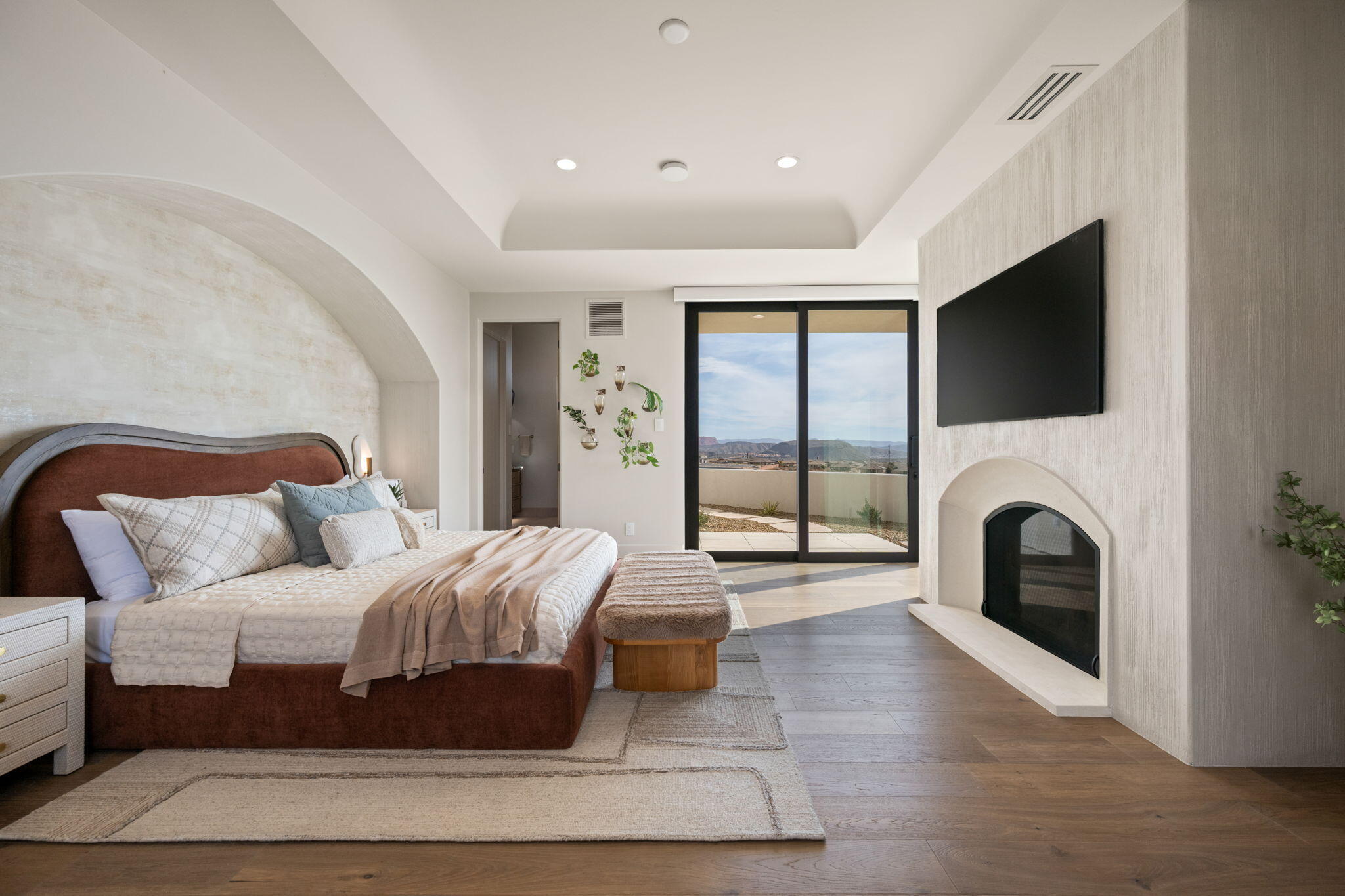 SOLENTE VILLAGE - Residential