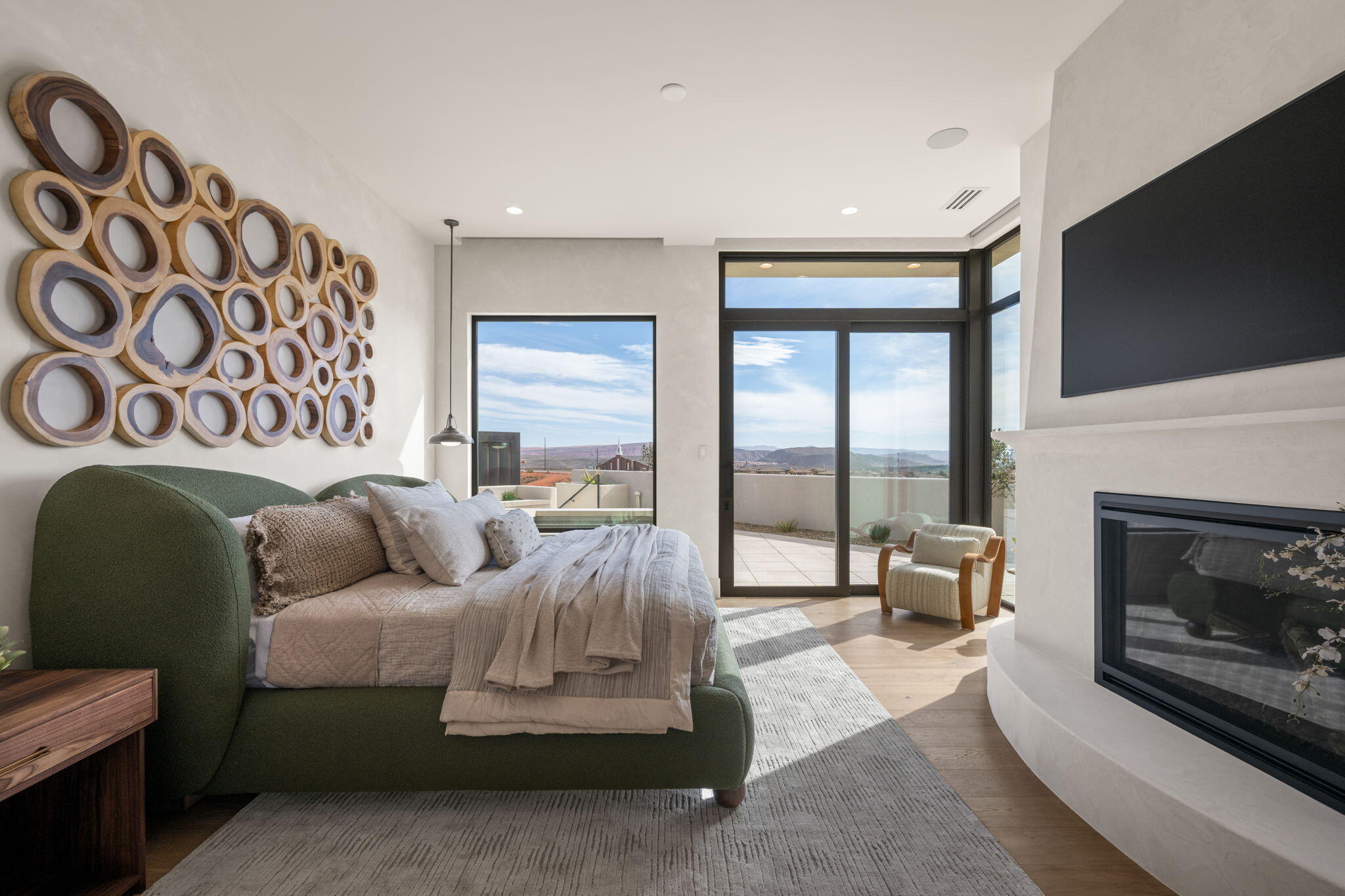 SOLENTE VILLAGE - Residential