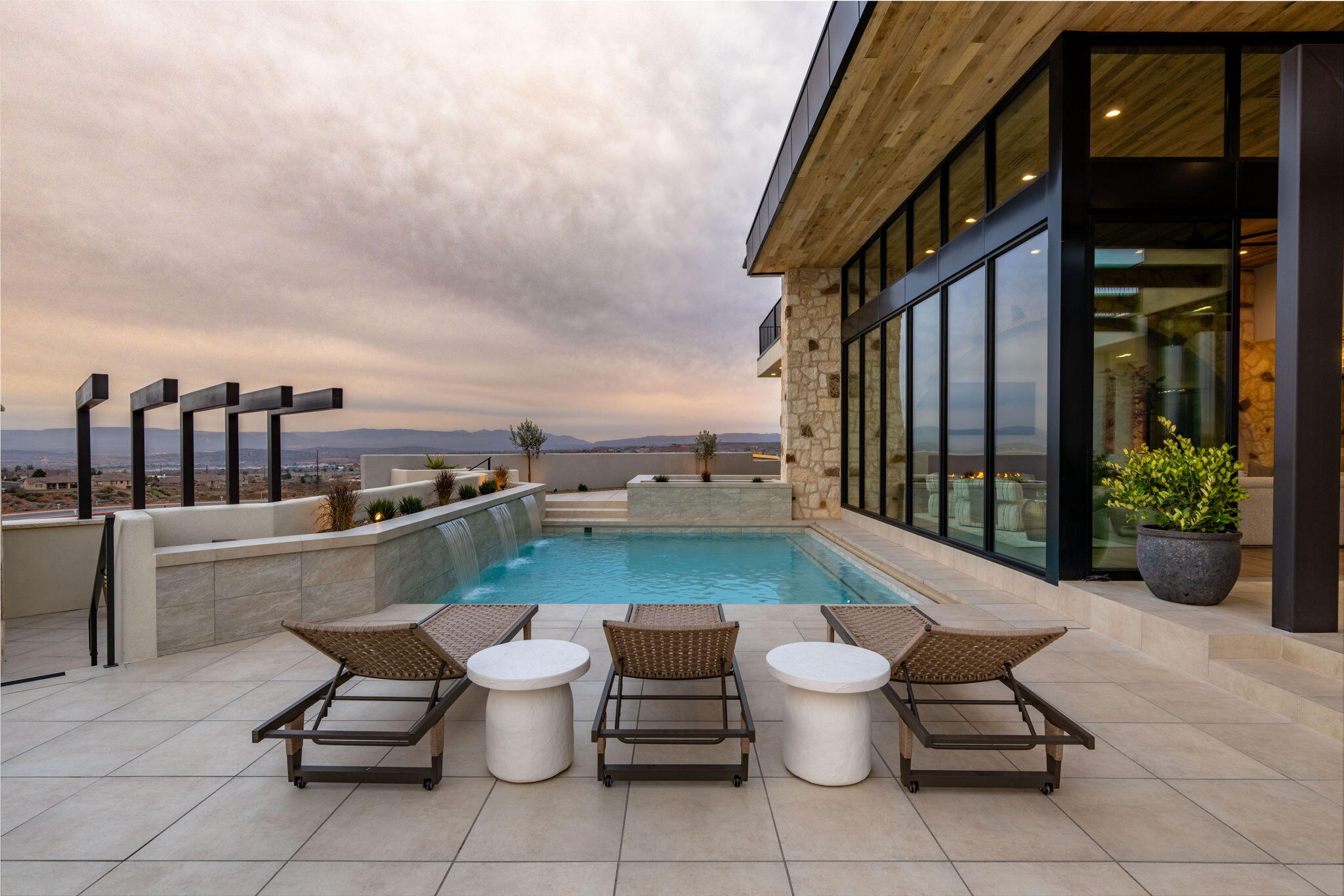 SOLENTE VILLAGE - Residential