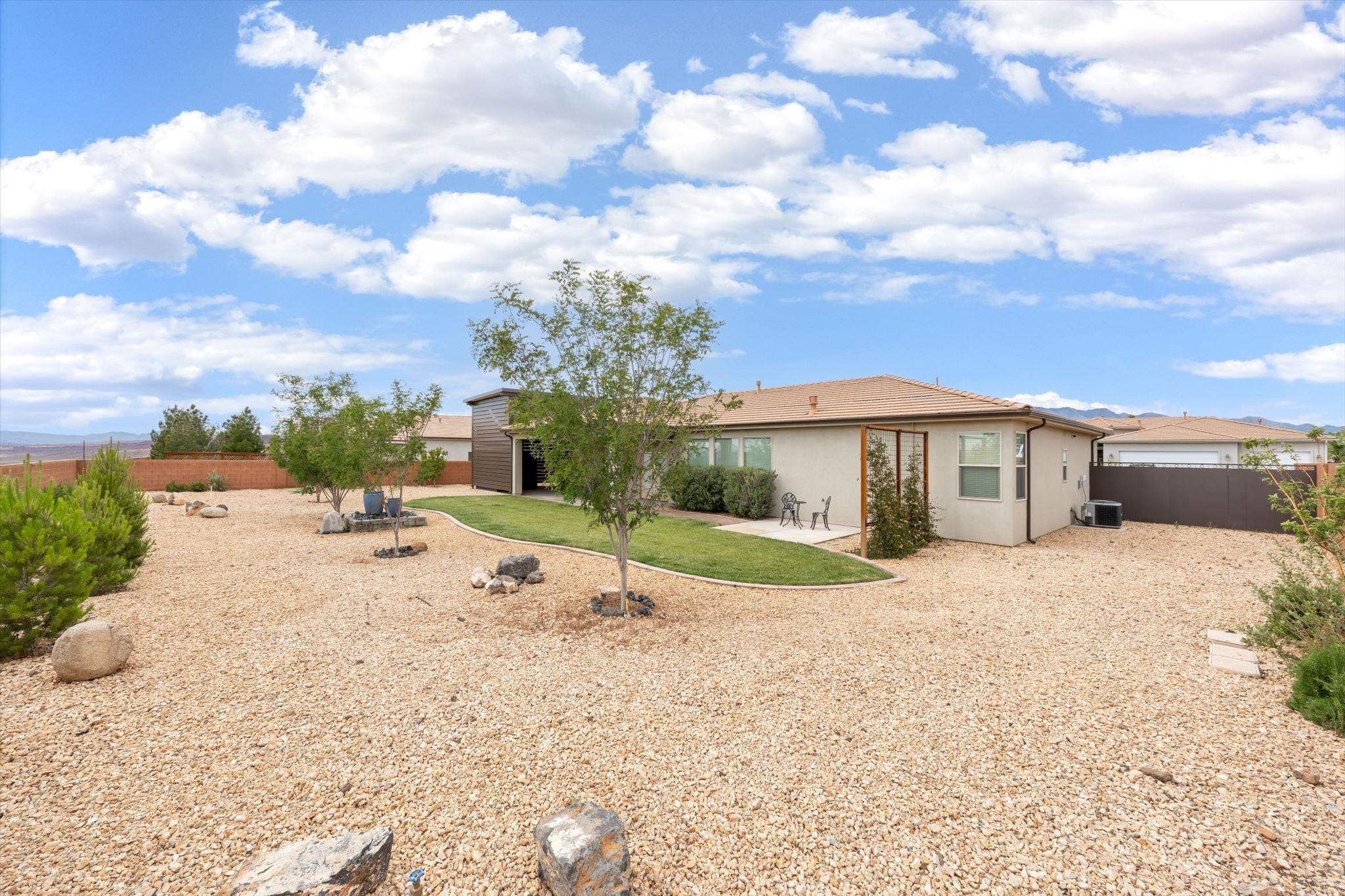 SKY RIDGE - Residential