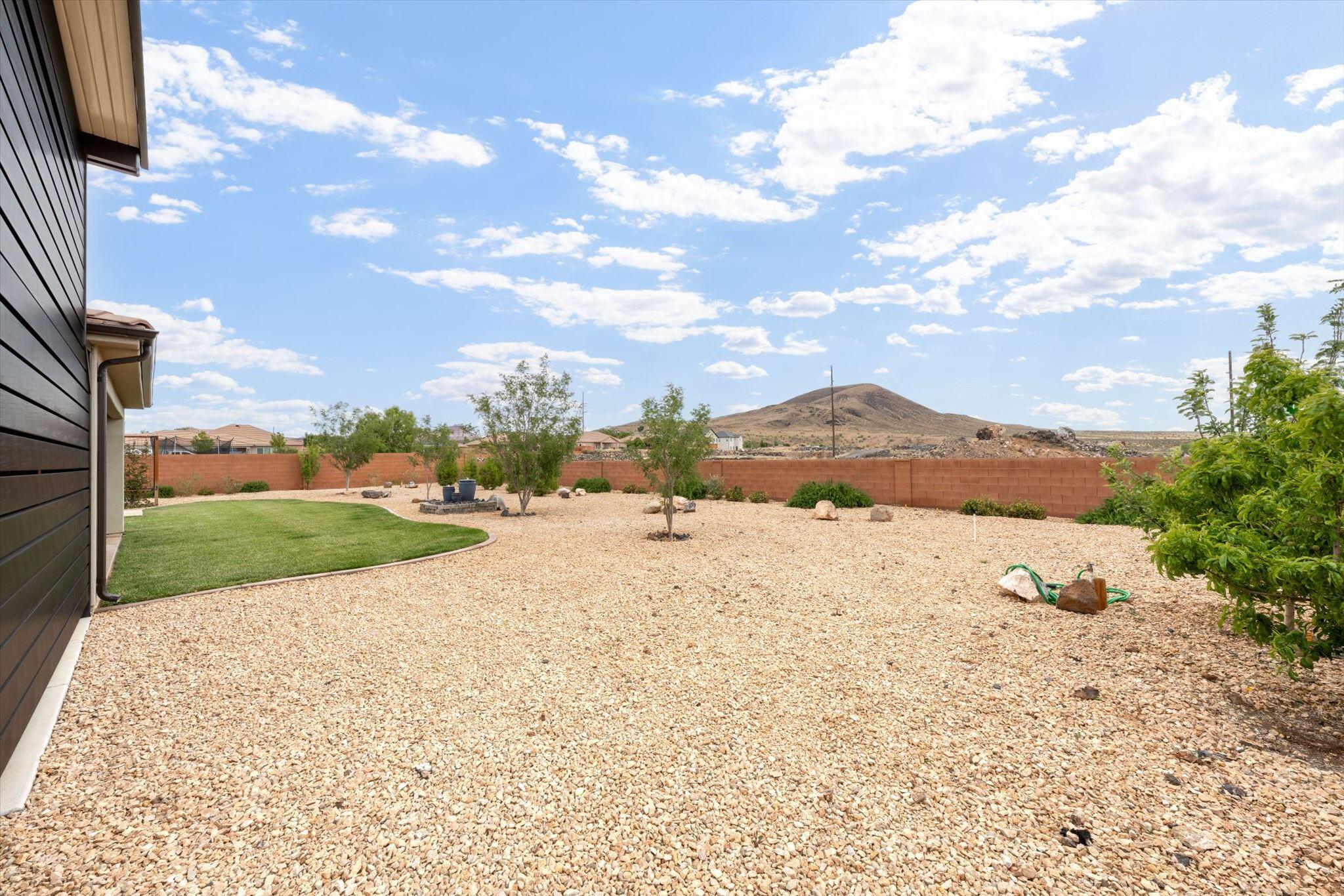 SKY RIDGE - Residential