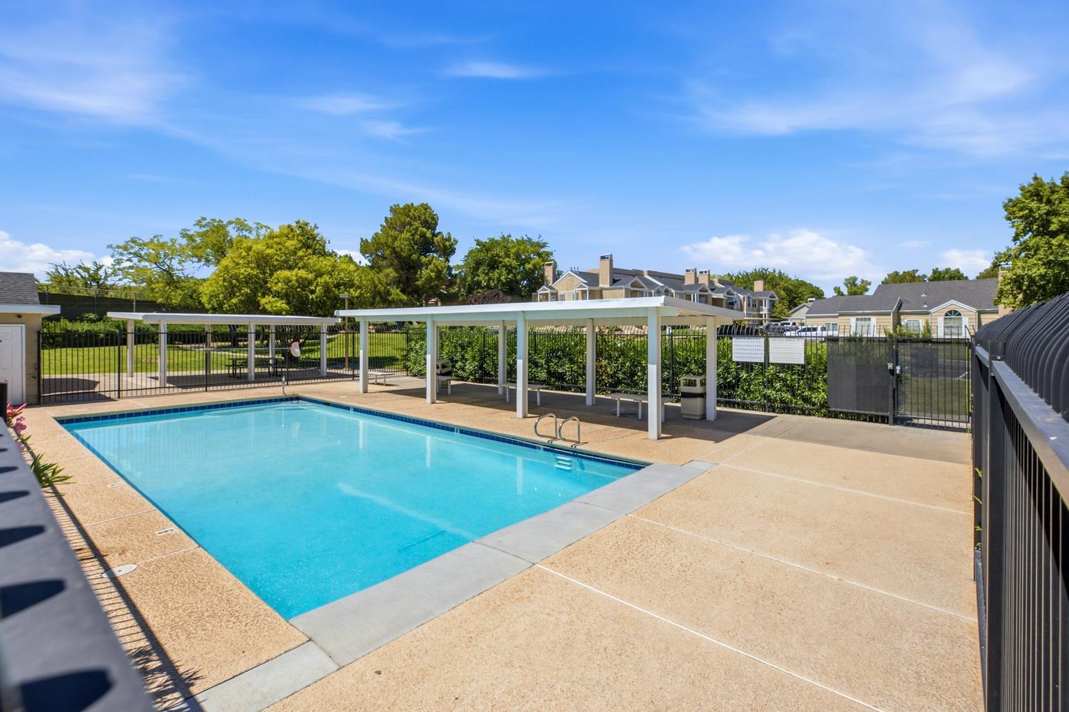 COTTON MANOR CONDOS - Residential