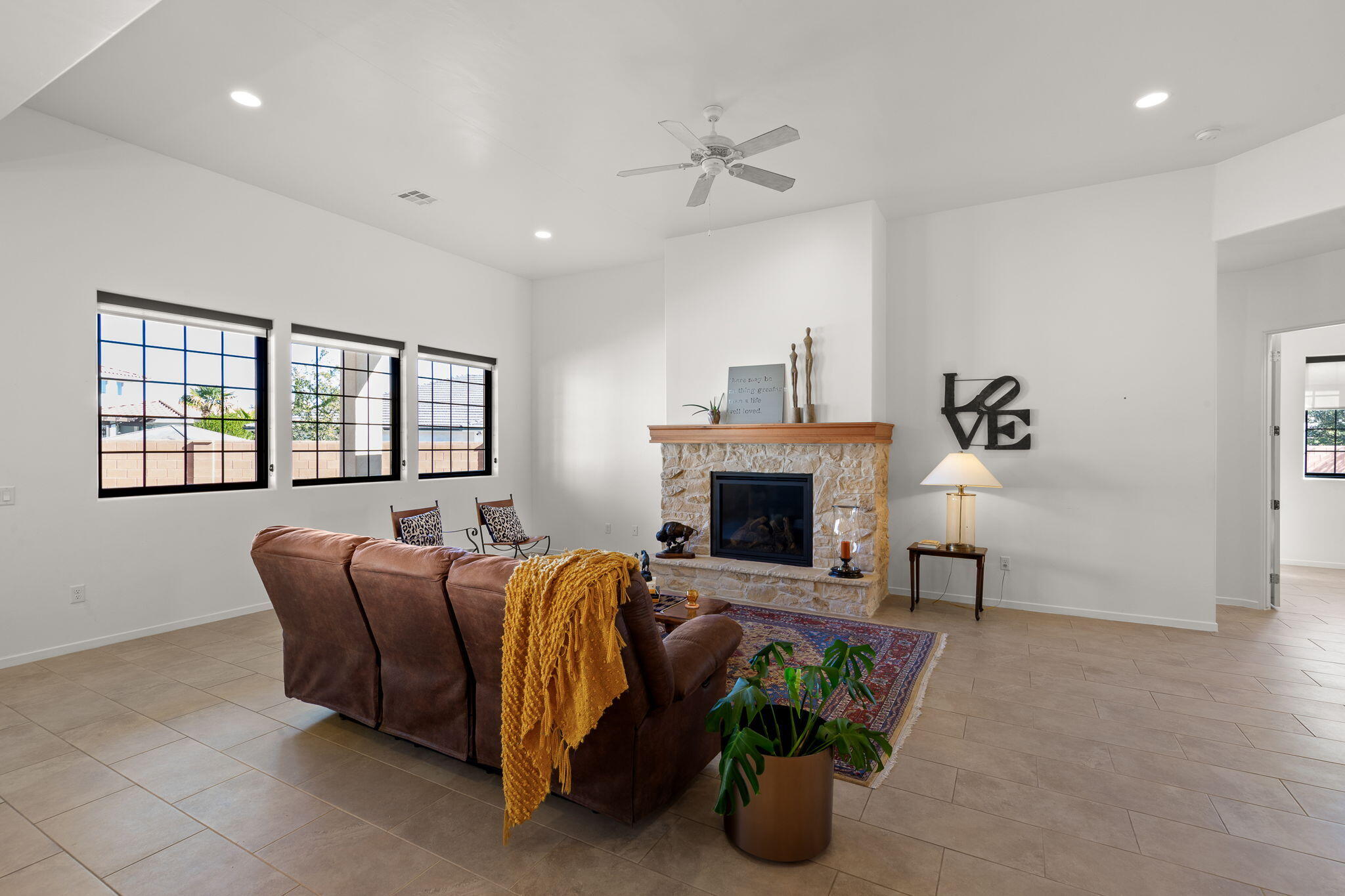 VINEYARD RIDGE - Residential