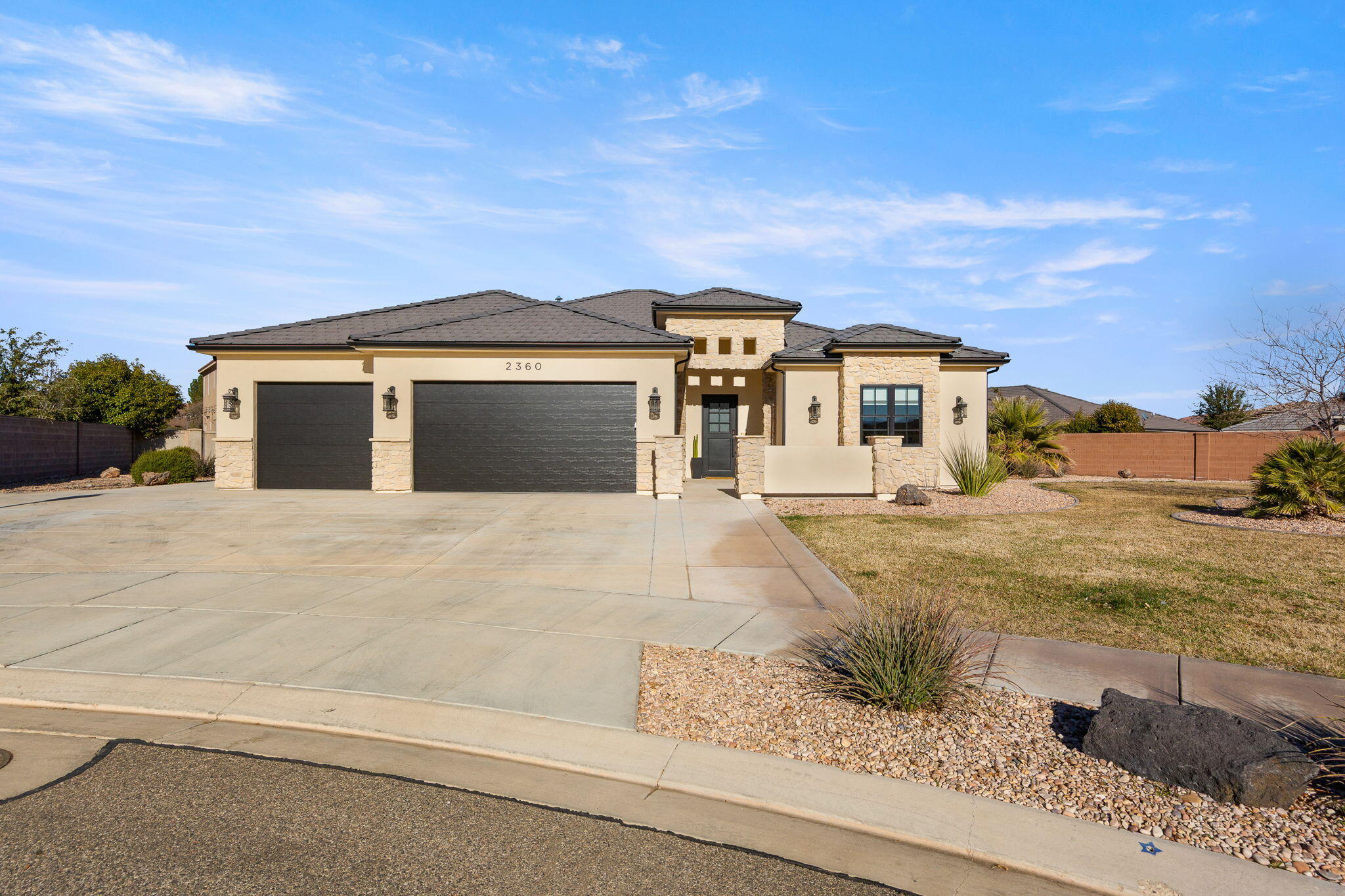 VINEYARD RIDGE - Residential