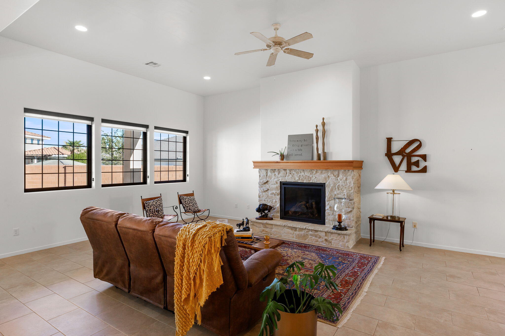 VINEYARD RIDGE - Residential