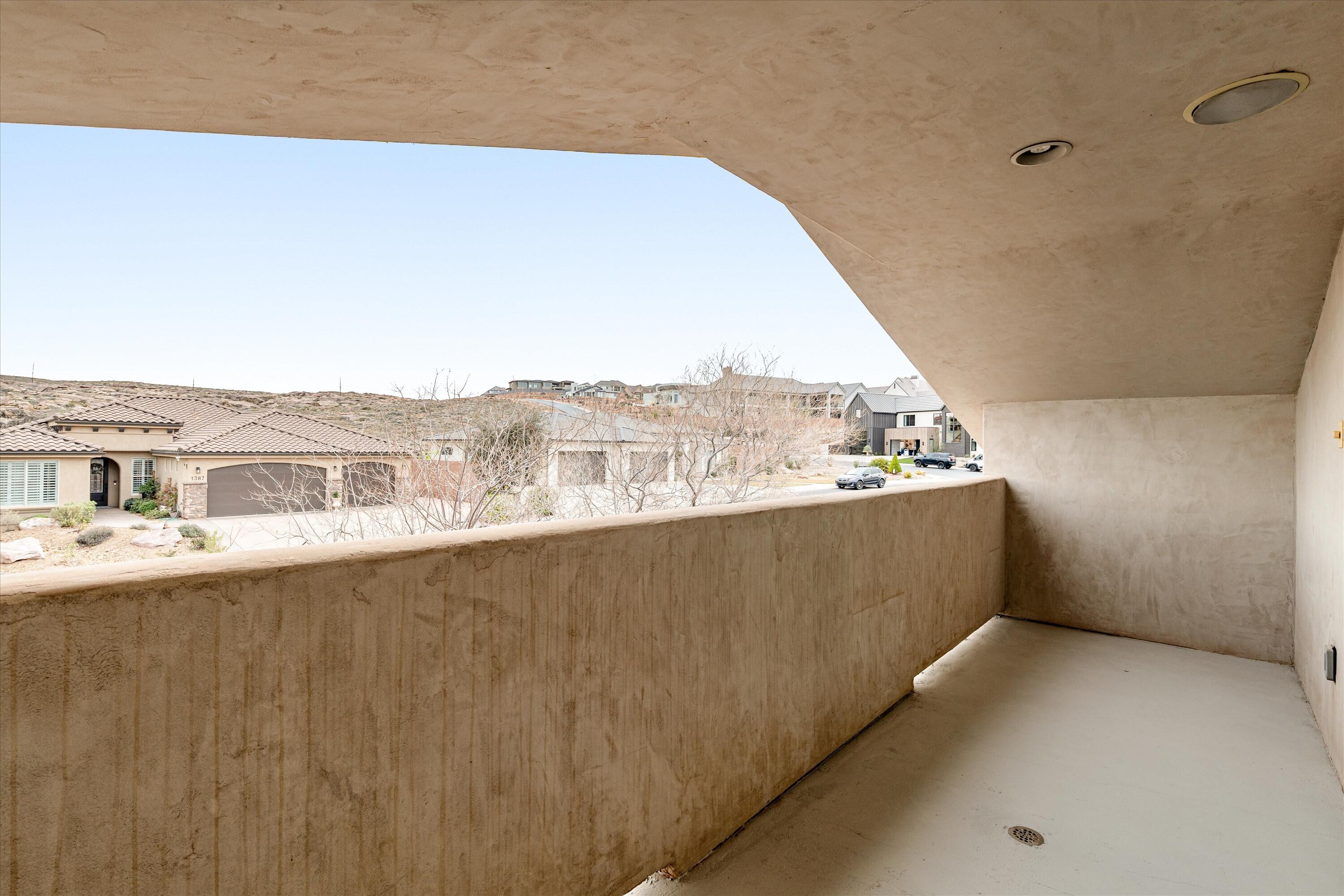 TONAQUINT VALLEY - Residential