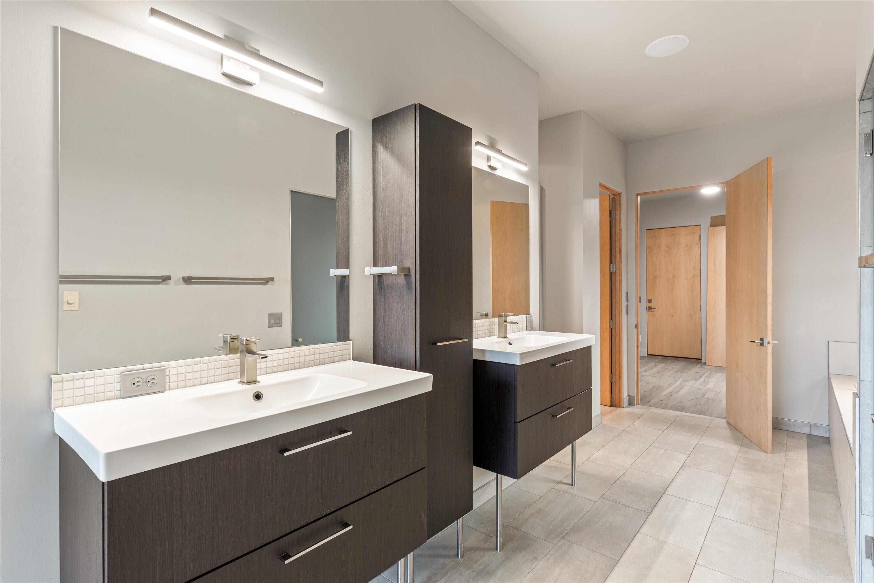 TONAQUINT VALLEY - Residential