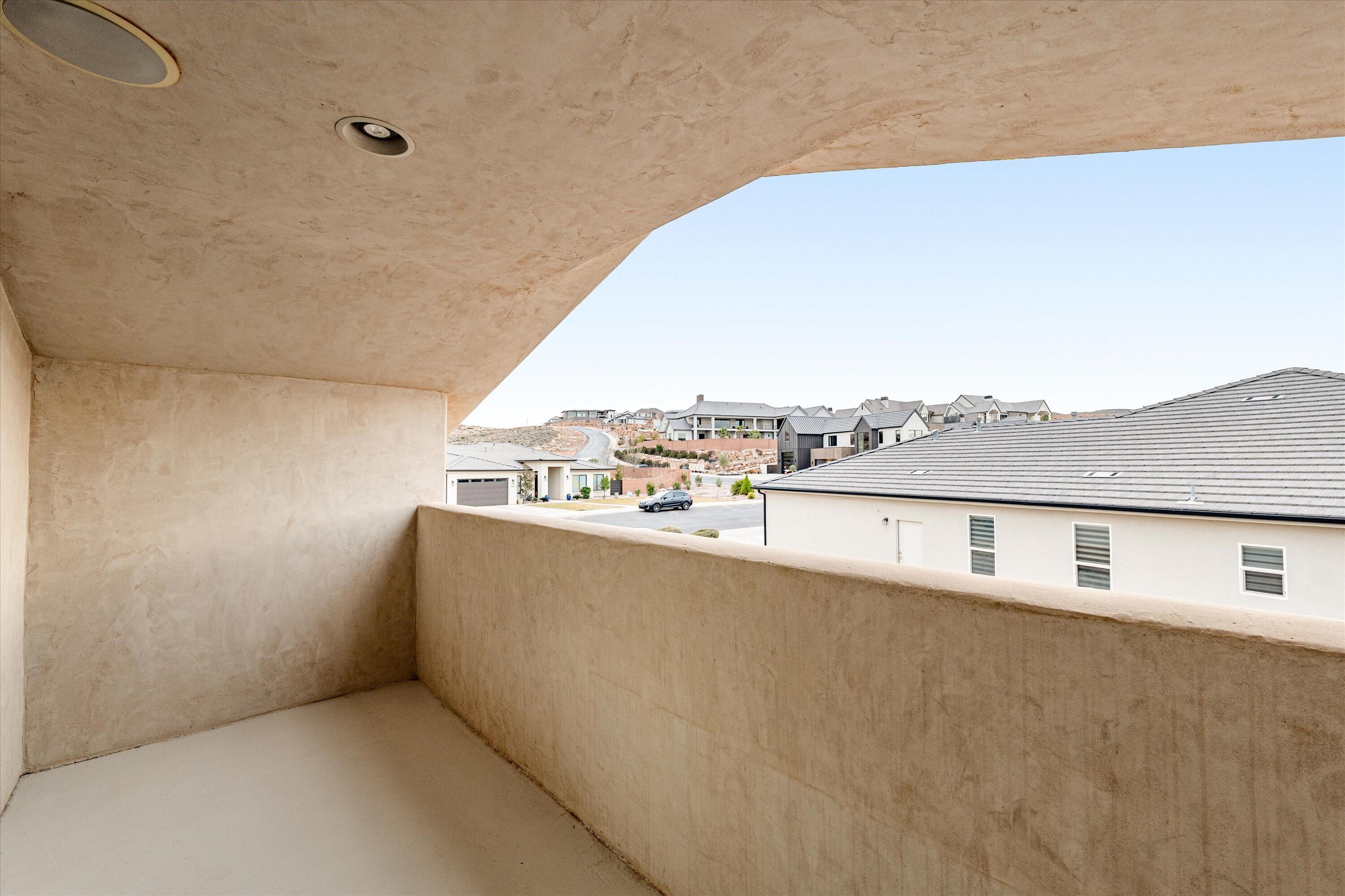 TONAQUINT VALLEY - Residential