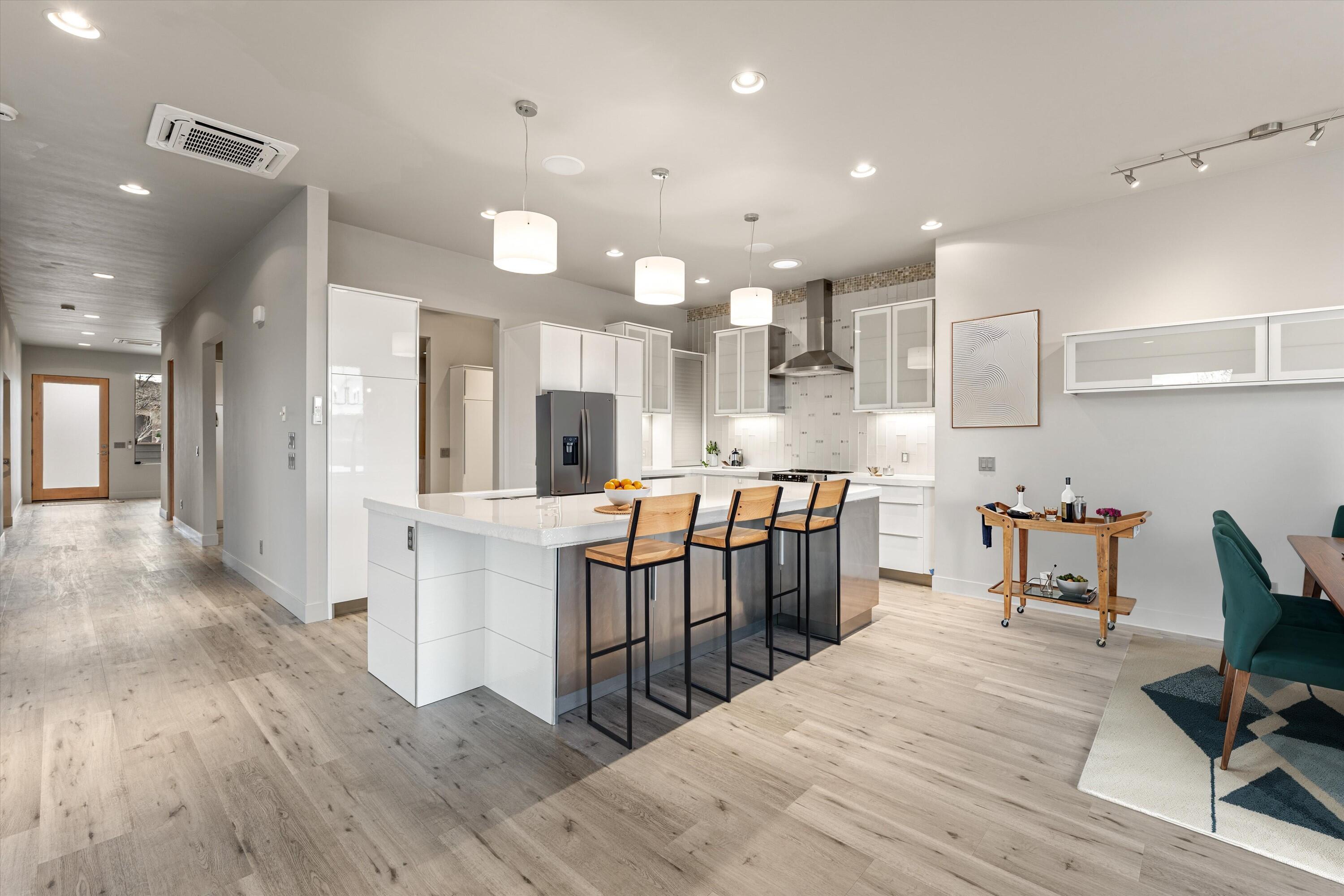 TONAQUINT VALLEY - Residential