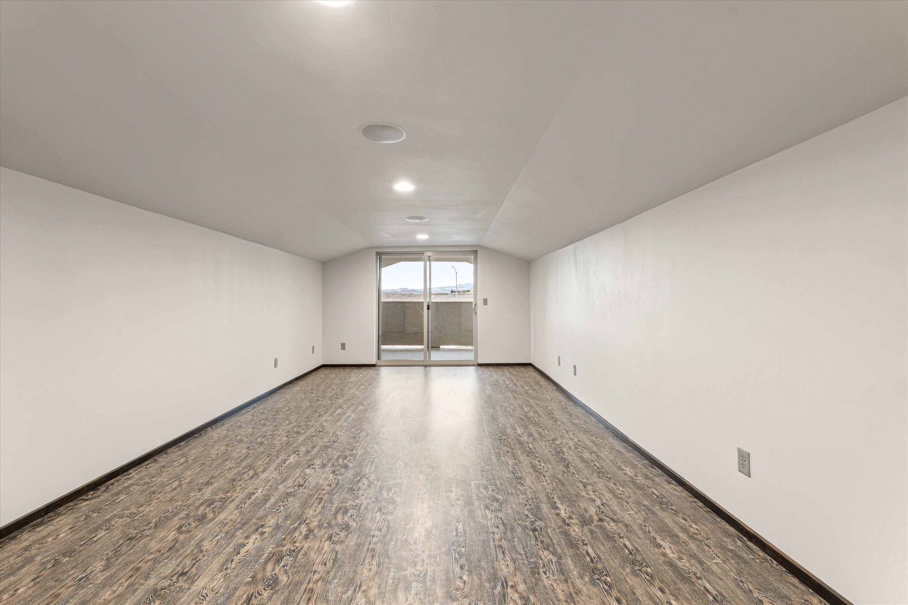 TONAQUINT VALLEY - Residential