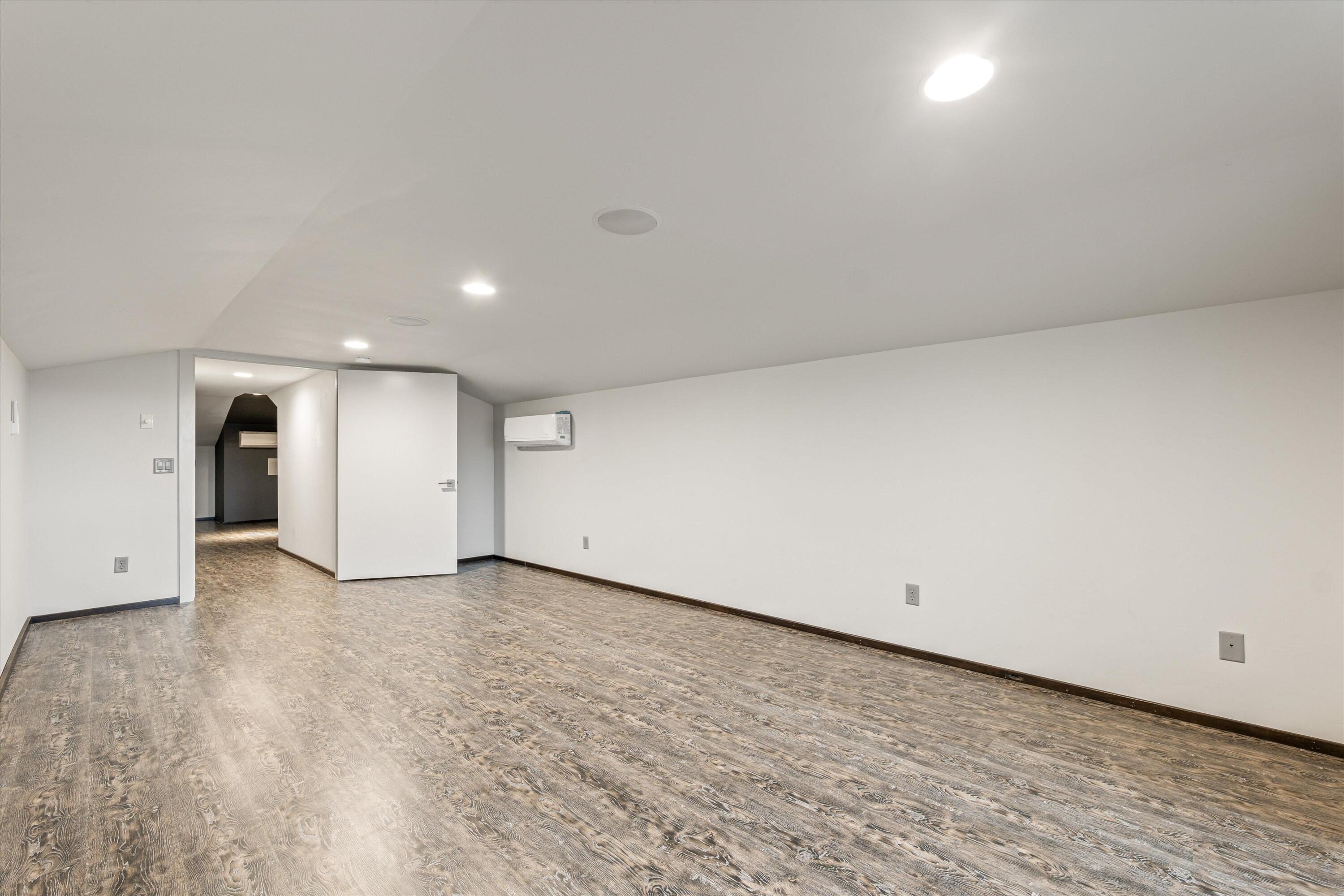 TONAQUINT VALLEY - Residential