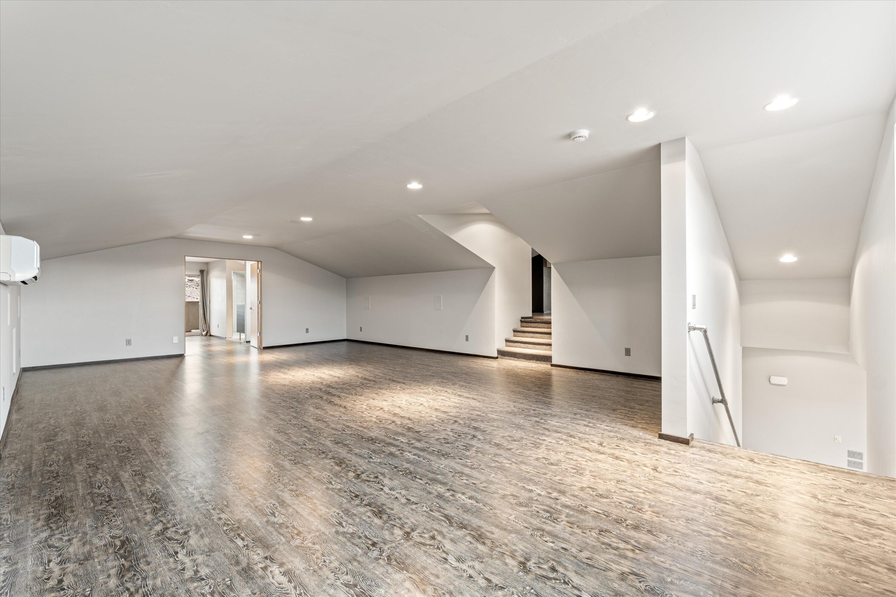 TONAQUINT VALLEY - Residential