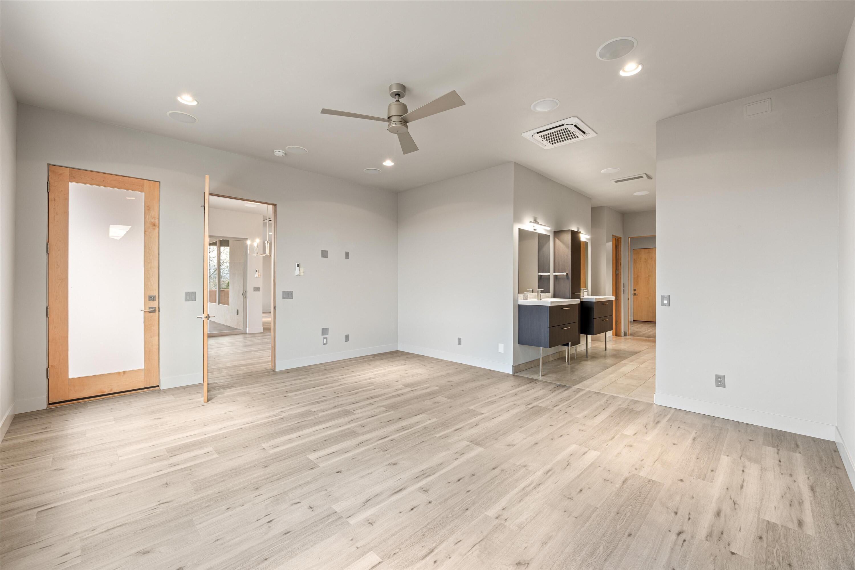 TONAQUINT VALLEY - Residential