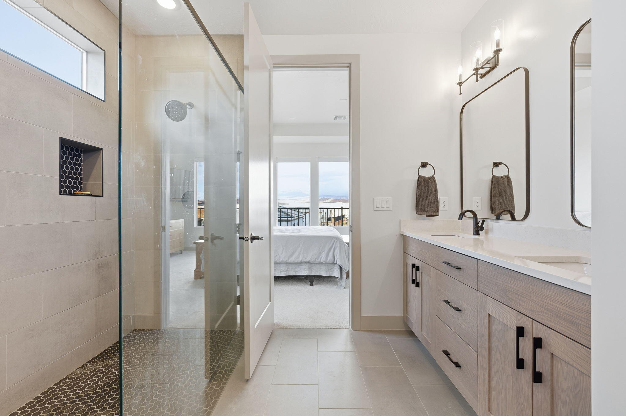 SALARNO HILLS AT DIVARIO - Residential