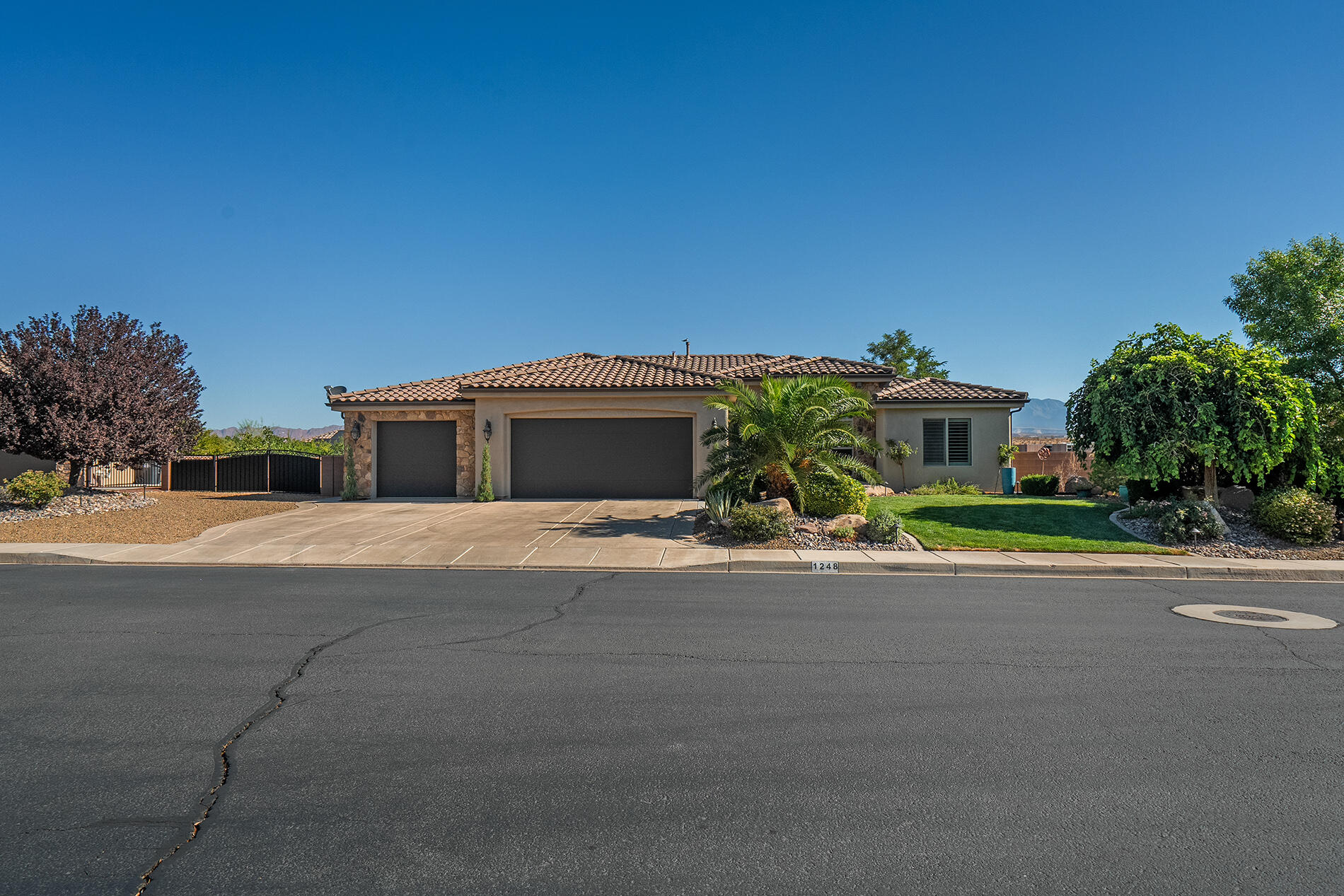 TONAQUINT VALLEY - Residential