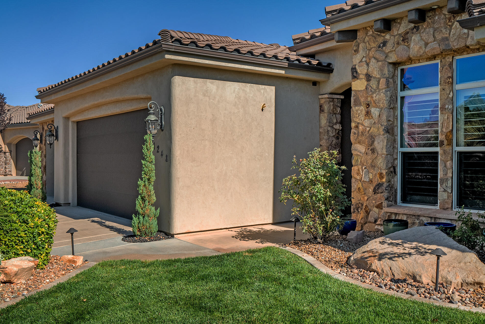TONAQUINT VALLEY - Residential
