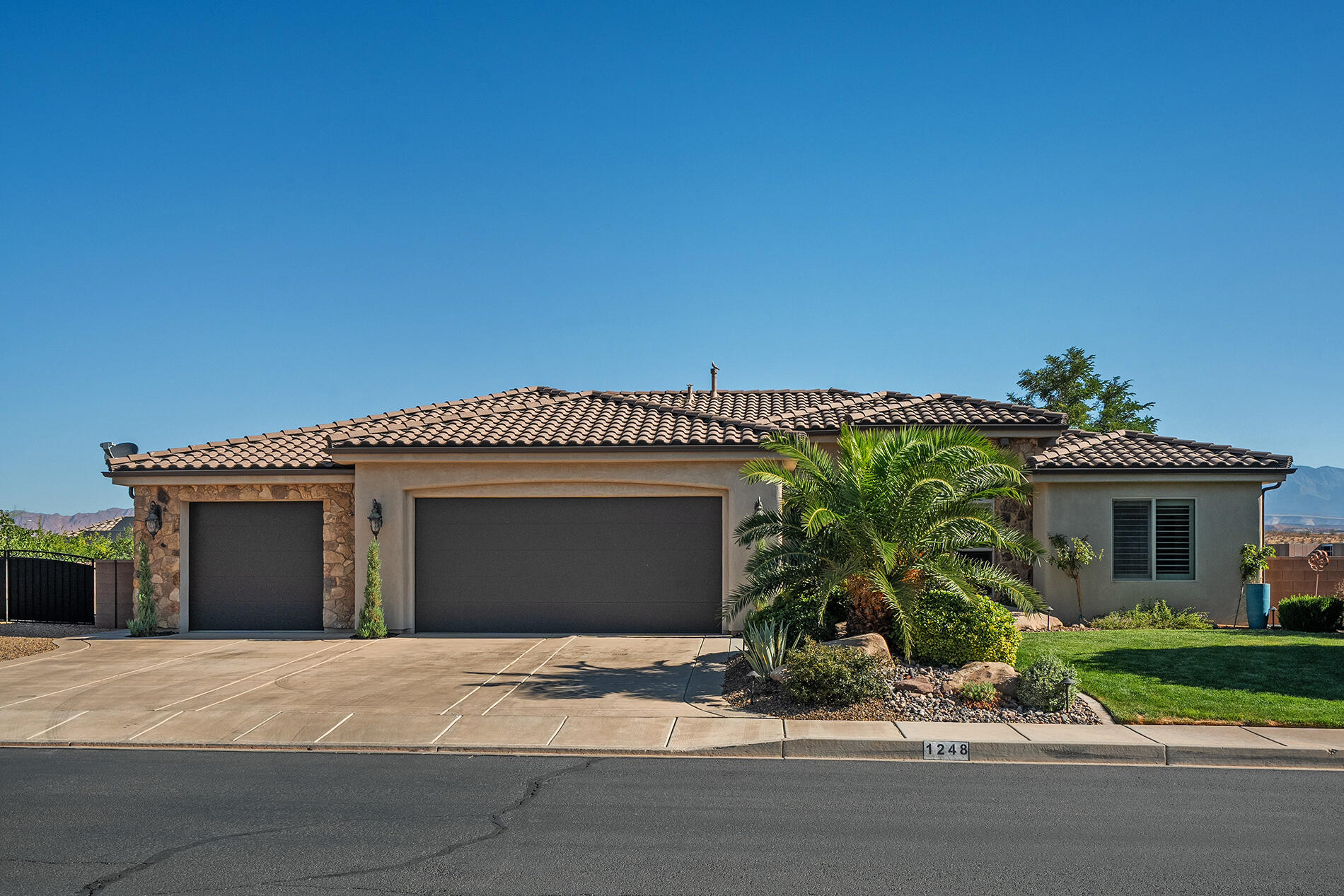 TONAQUINT VALLEY - Residential