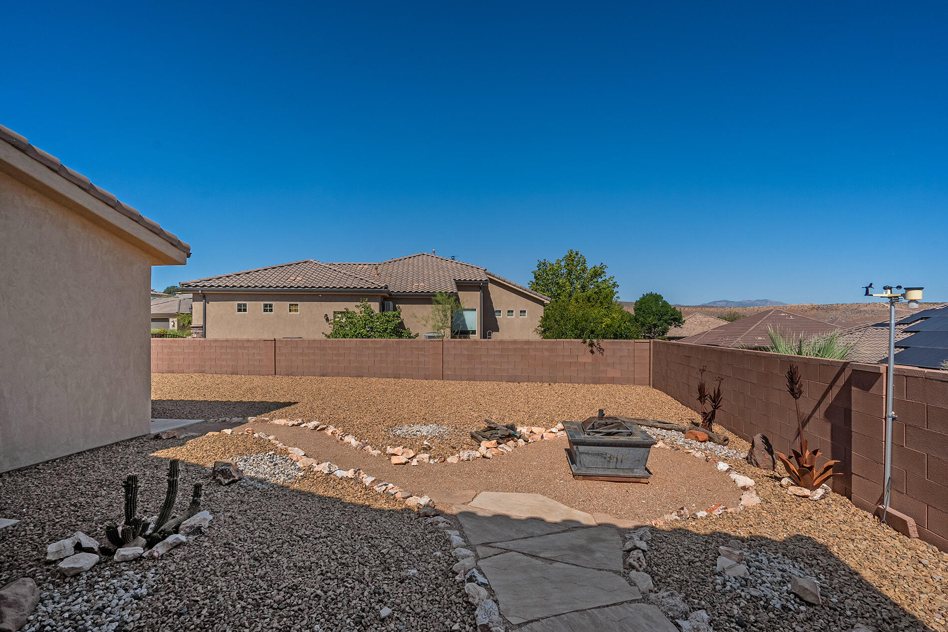 TONAQUINT VALLEY - Residential
