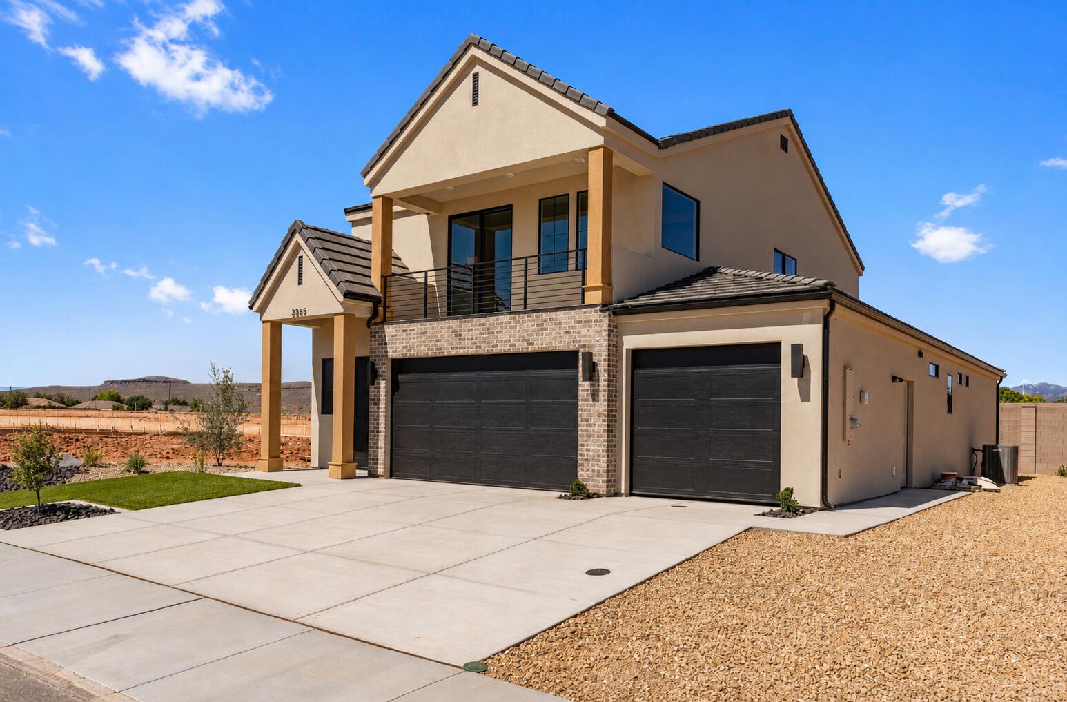 PIONEER POINTE - Residential