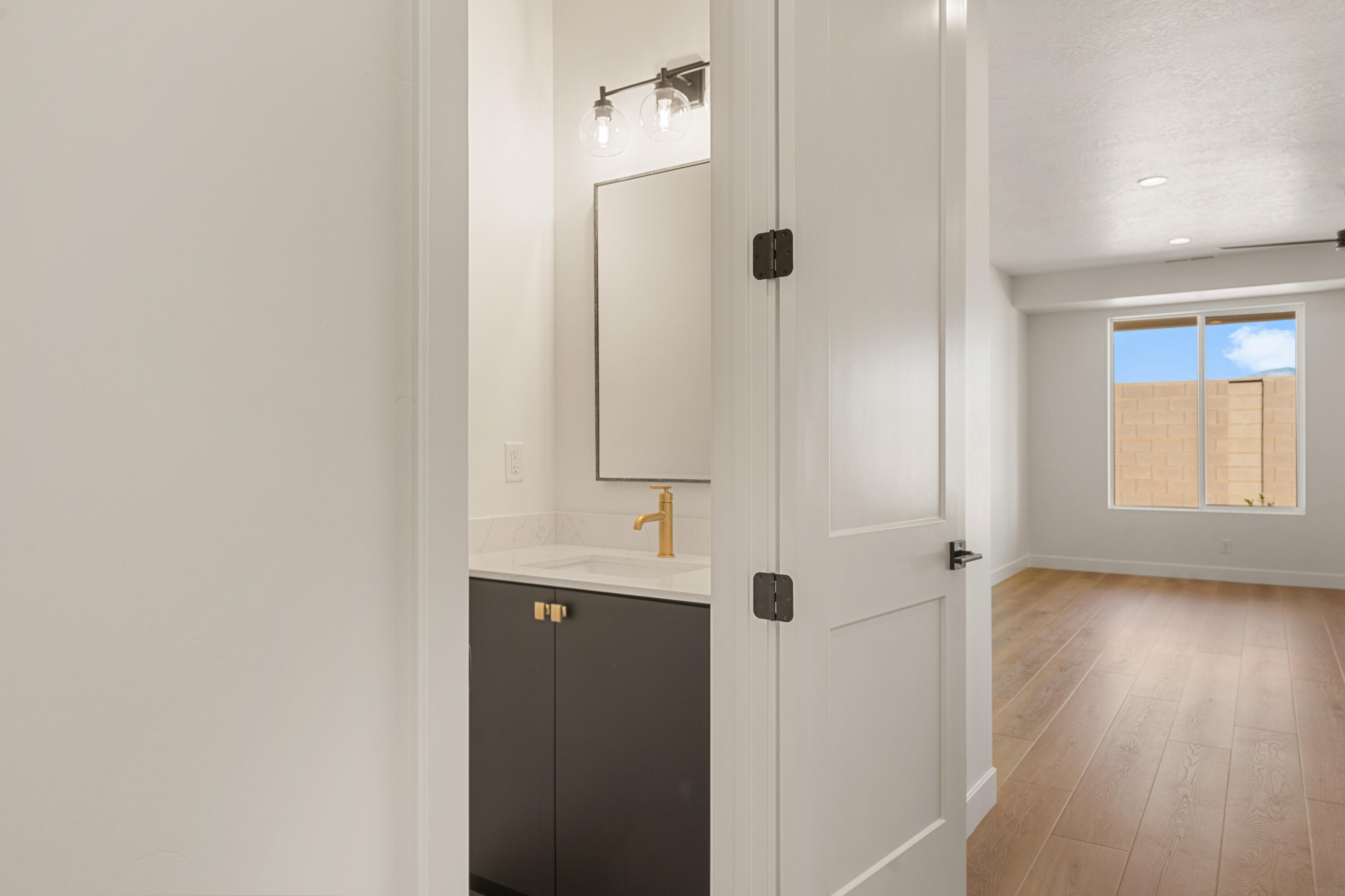 PIONEER POINTE - Residential