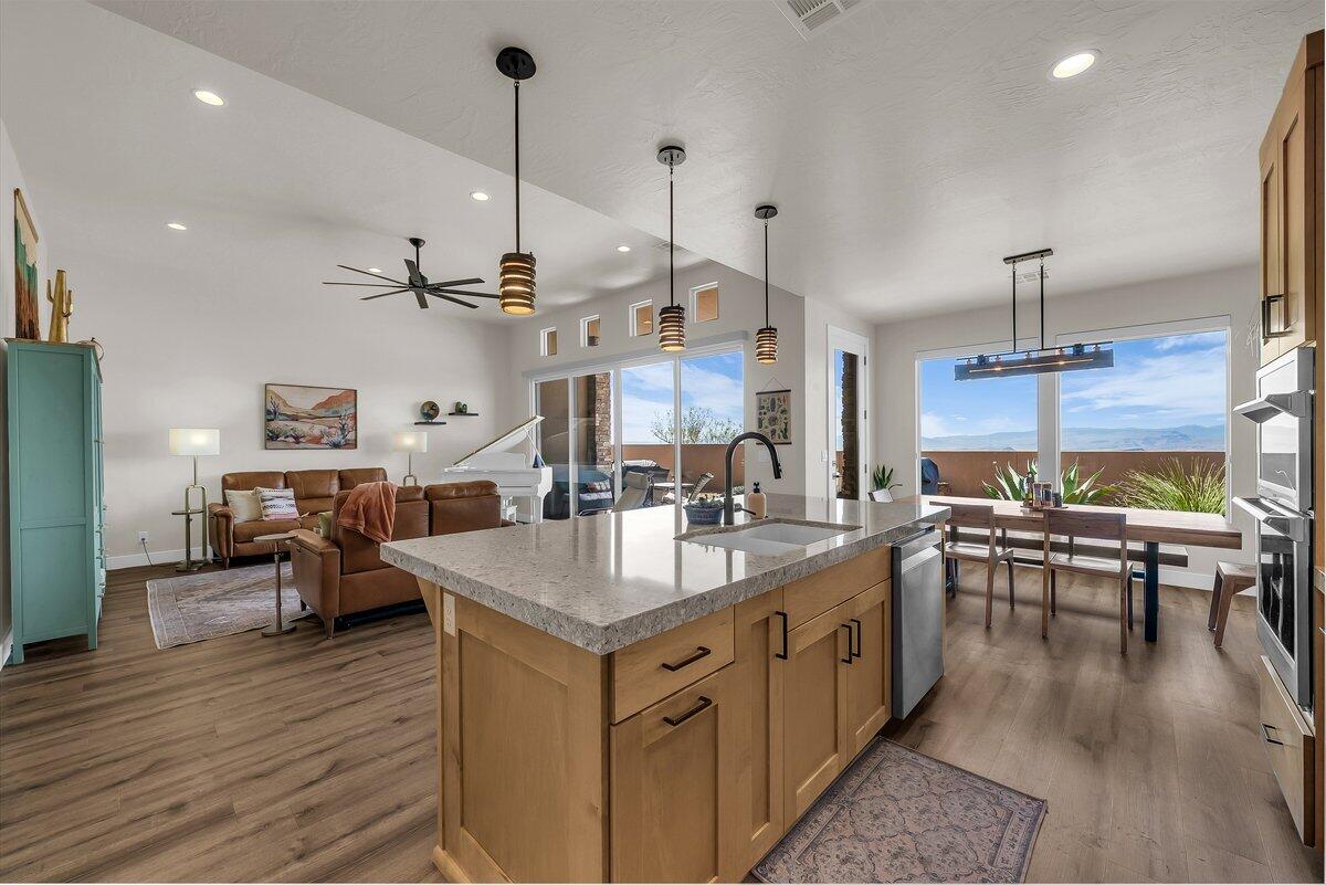 LEDGES OF SG POCKET MESA - Residential