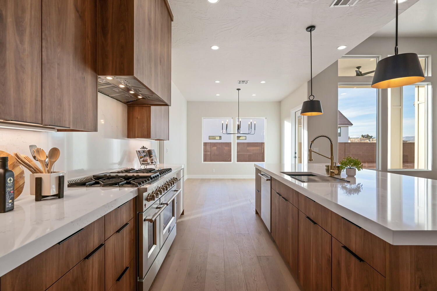 LAKESIDE AT STUCKI FARMS - Residential