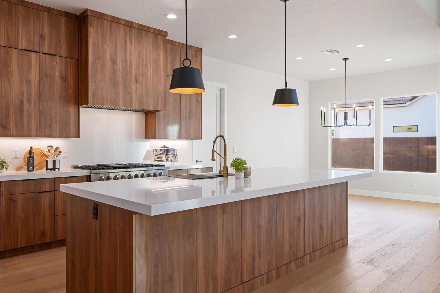 LAKESIDE AT STUCKI FARMS - Residential
