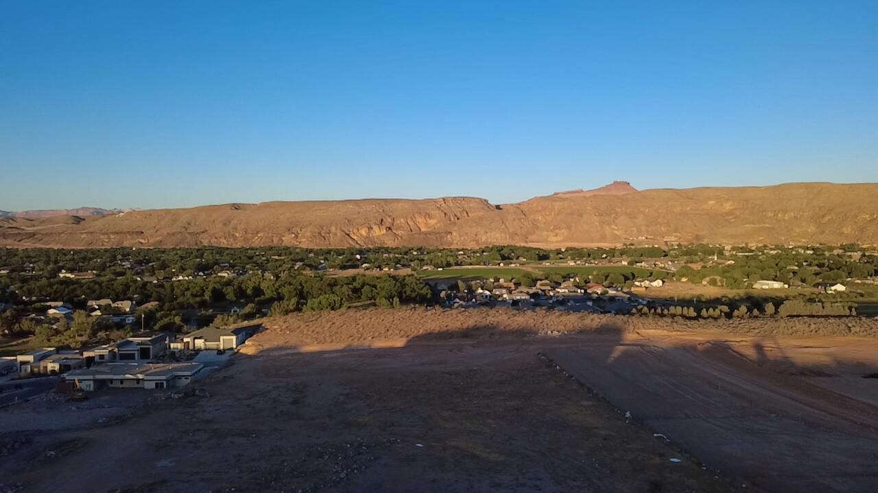 MOUNTAIN VIEW ESTATES - Residential