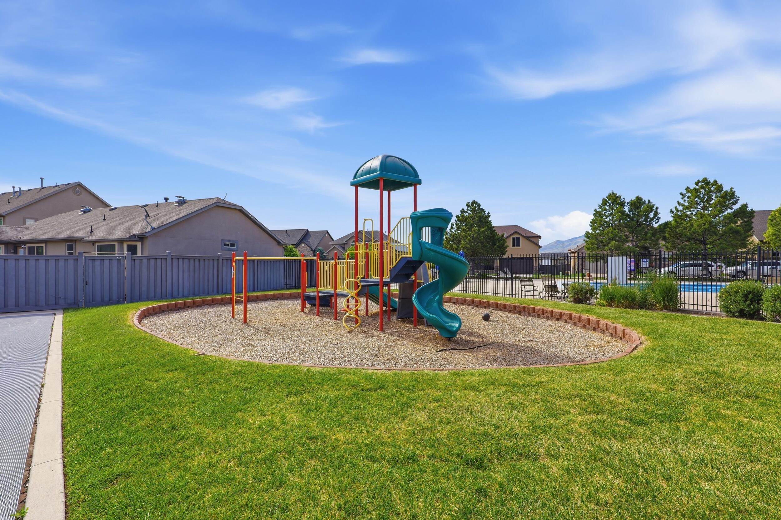 HIGHLANDS AT GREEN VALLEY - Residential