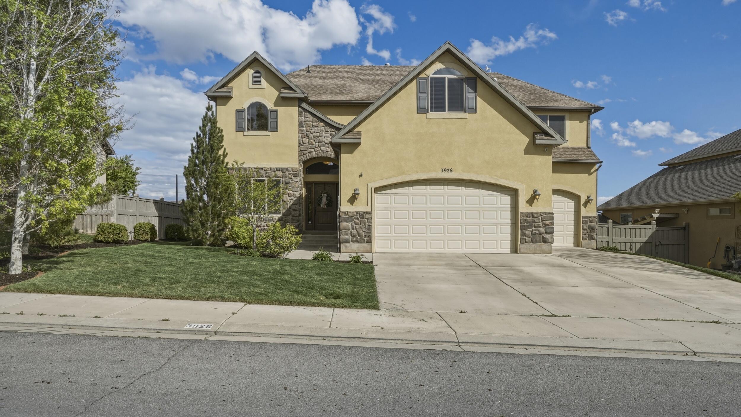 HIGHLANDS AT GREEN VALLEY - Residential