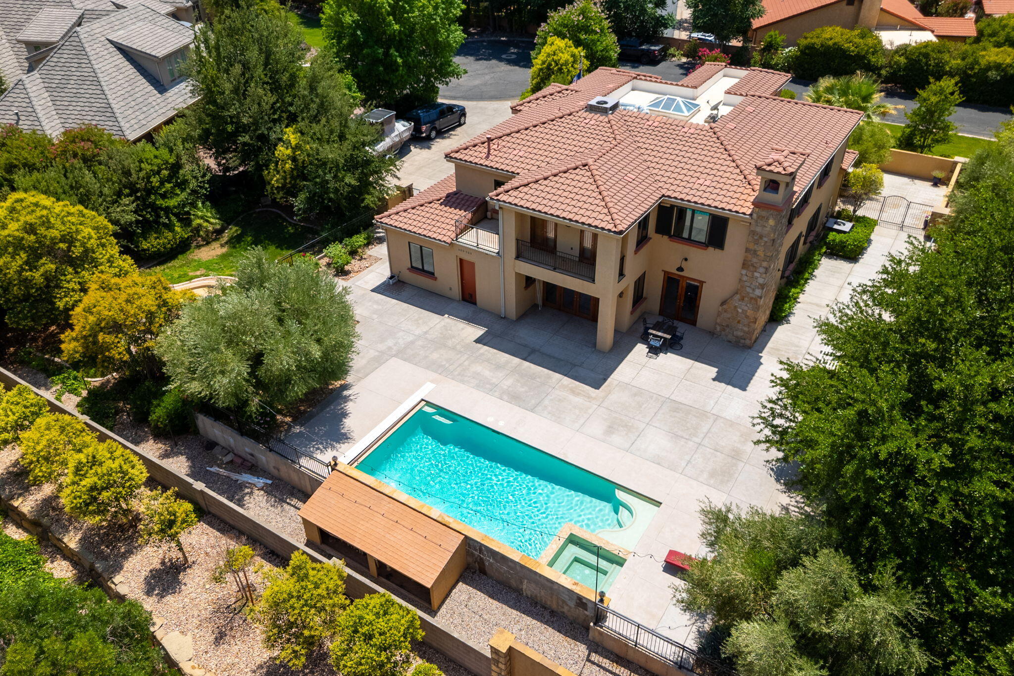 WOODS AT VALLEY VIEW - Residential