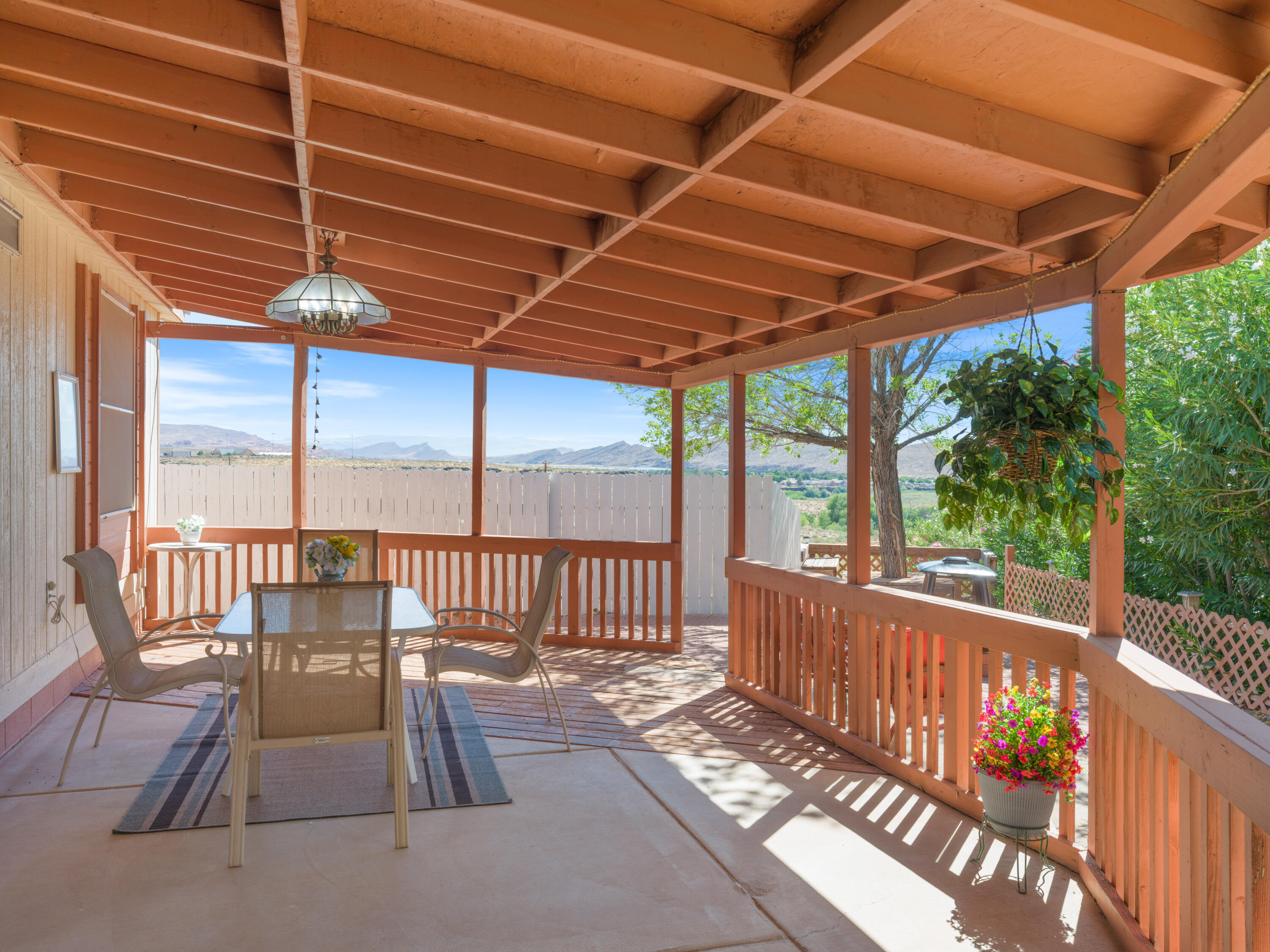LAVA BLUFF MOBILE HOME PARK - Residential
