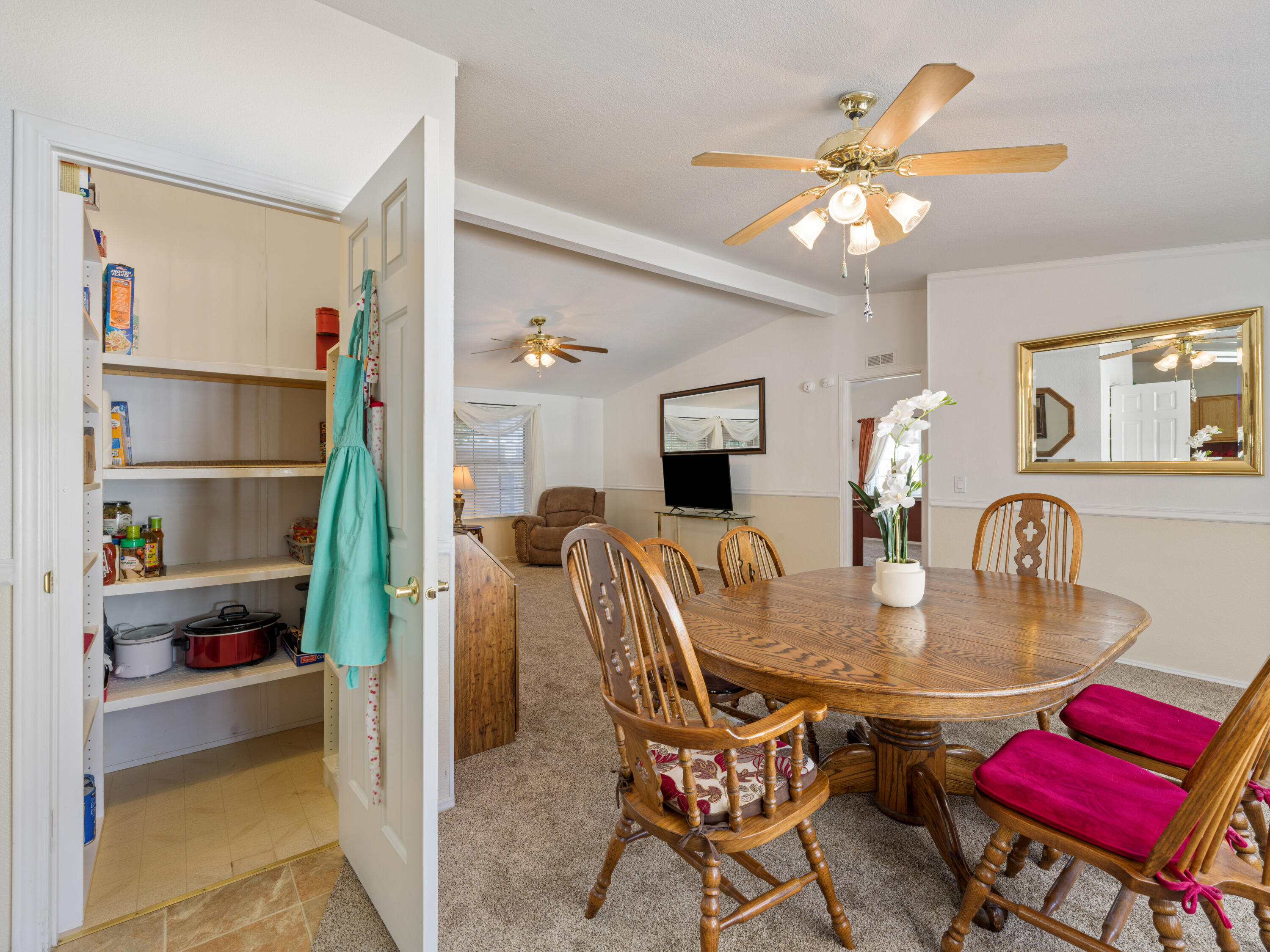 LAVA BLUFF MOBILE HOME PARK - Residential
