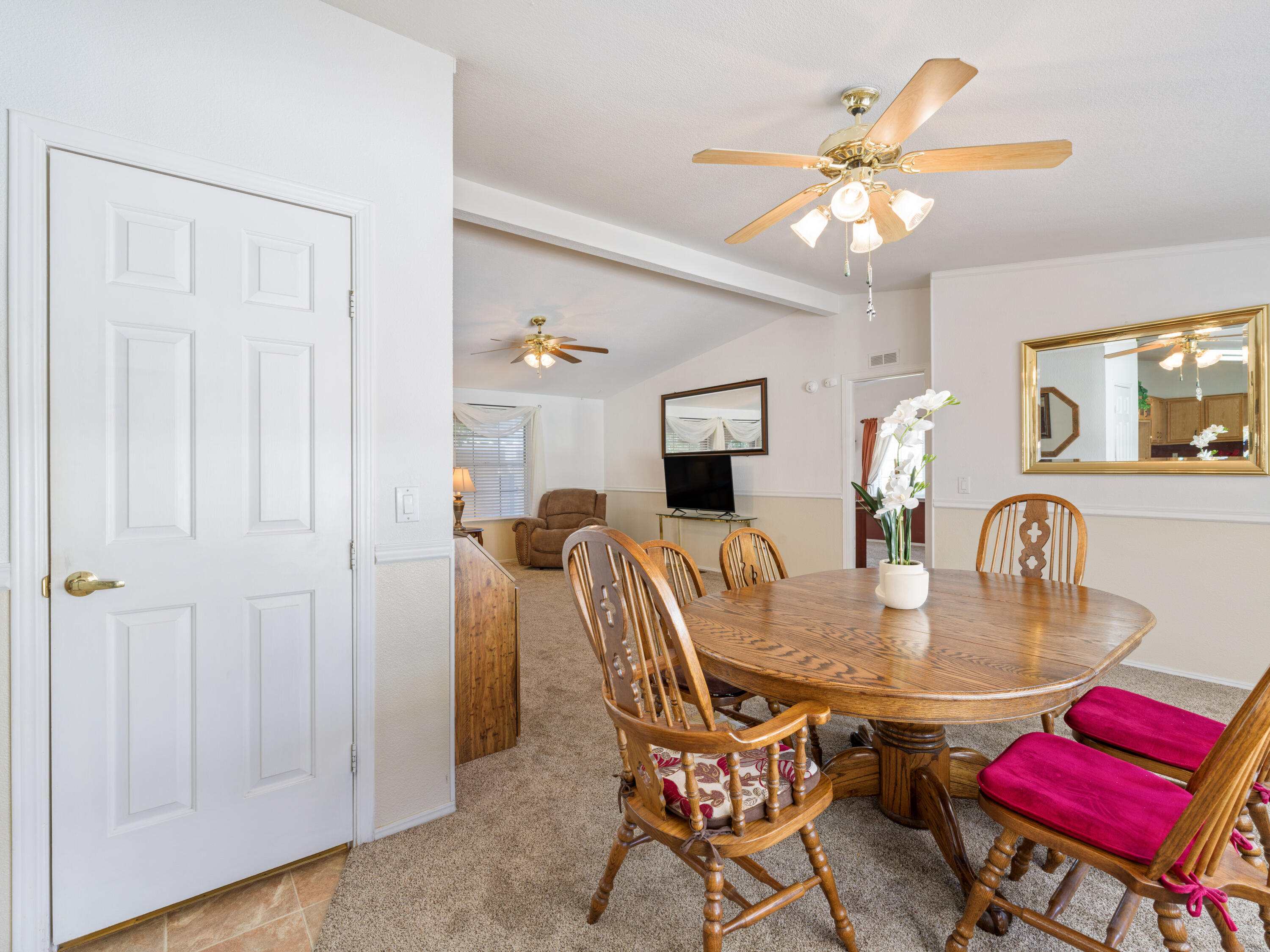 LAVA BLUFF MOBILE HOME PARK - Residential