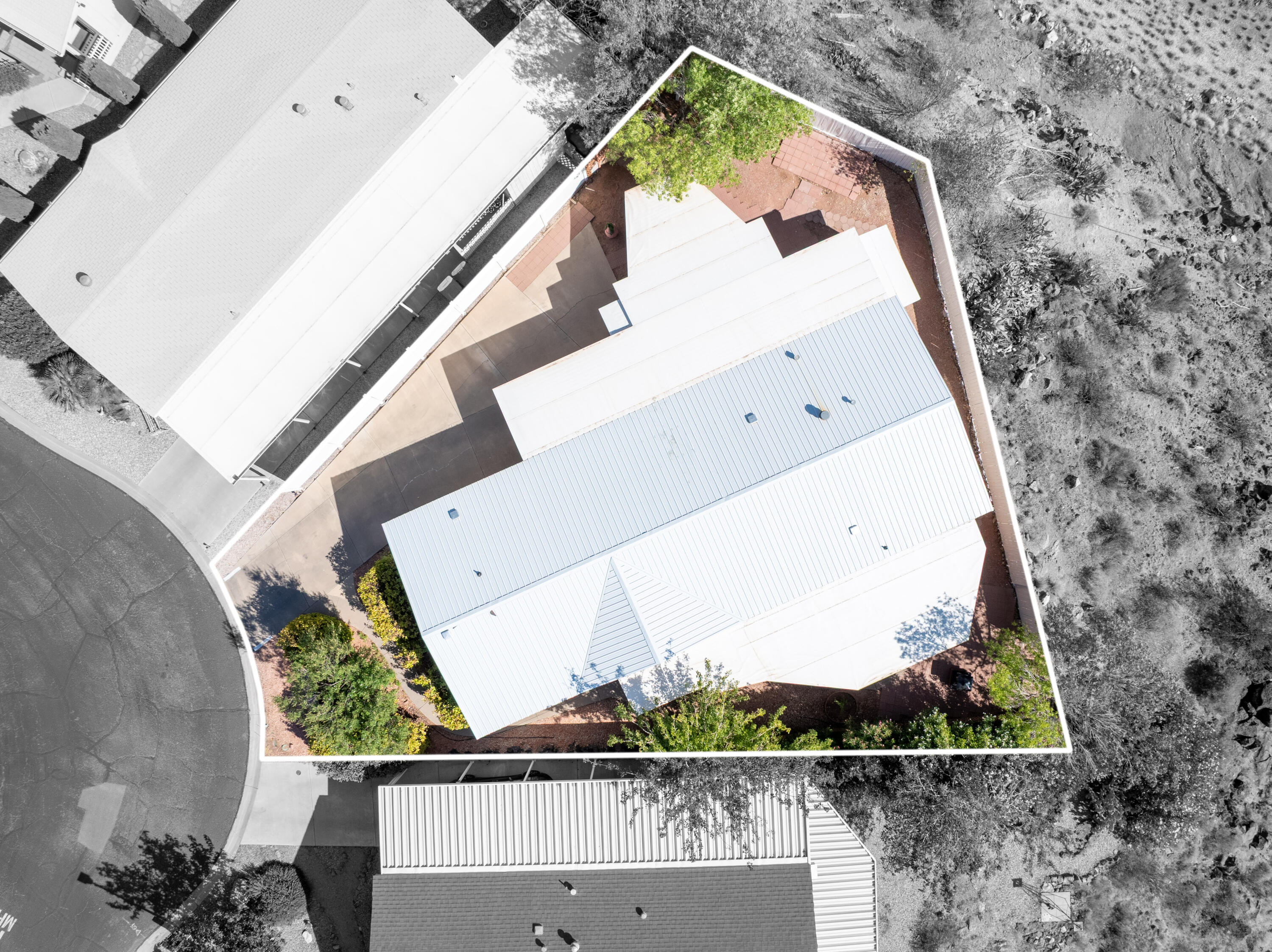 LAVA BLUFF MOBILE HOME PARK - Residential