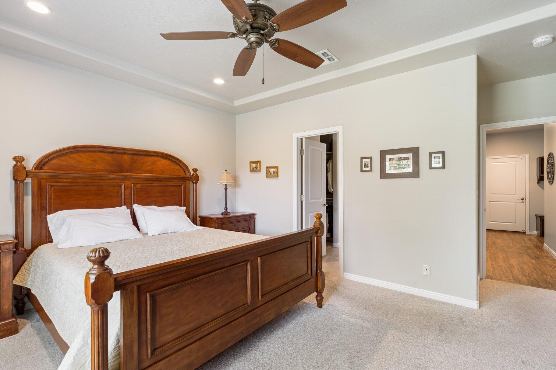 REDWOOD ESTATES - Residential