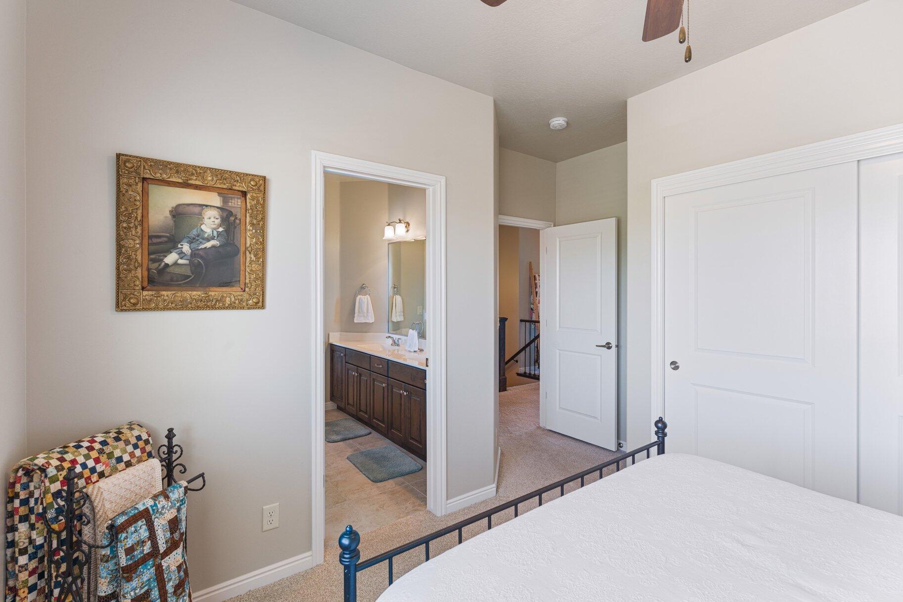 REDWOOD ESTATES - Residential