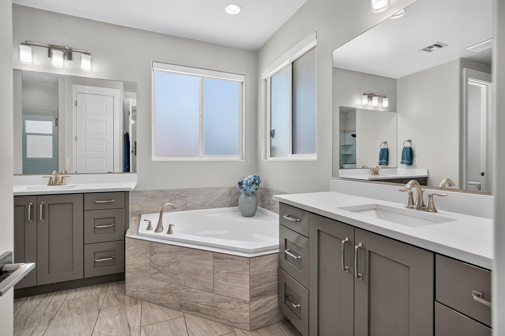 ASPEN ESTATES - Residential