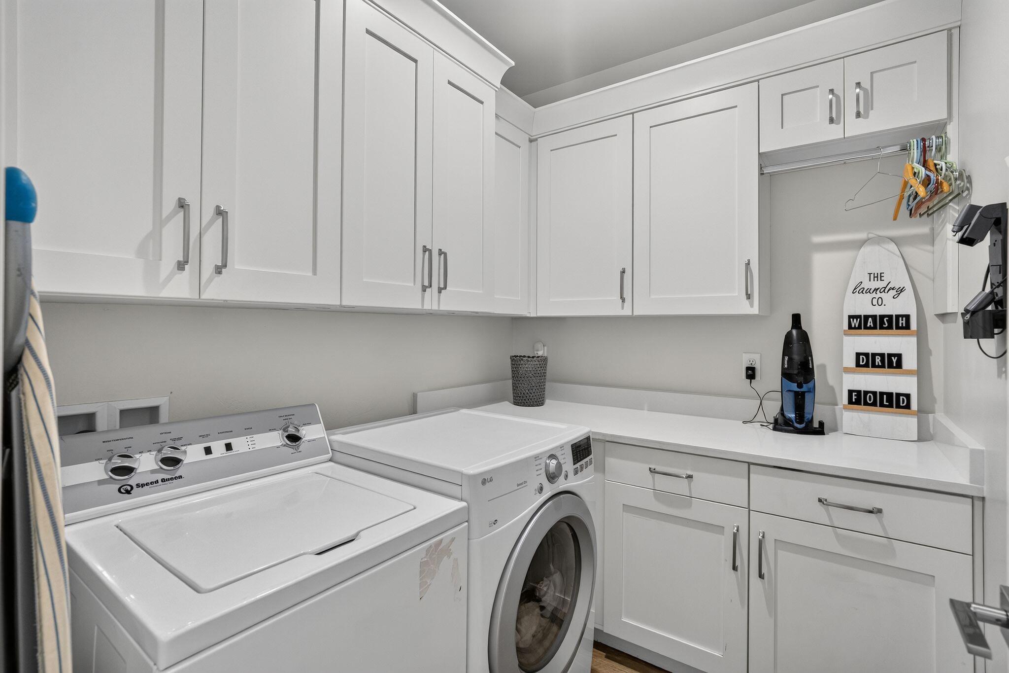 ASPEN ESTATES - Residential