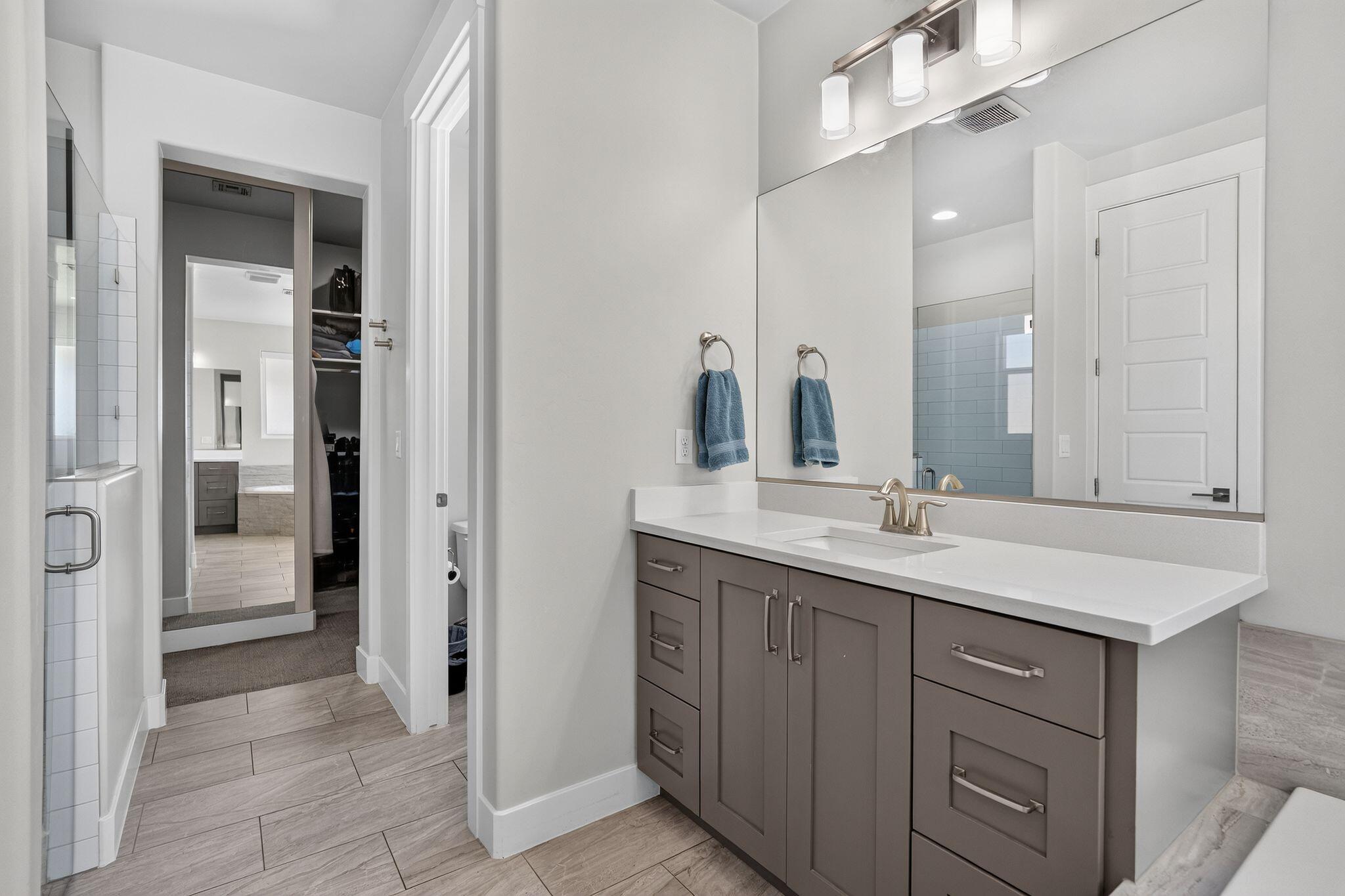 ASPEN ESTATES - Residential
