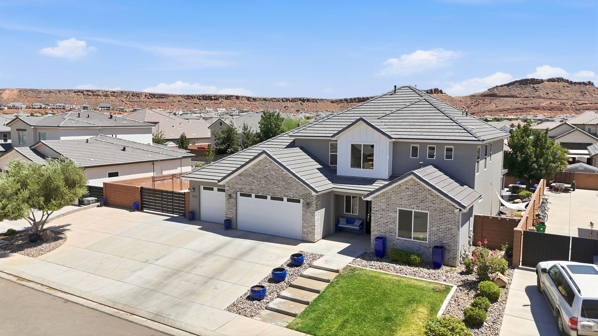 ASPEN ESTATES - Residential