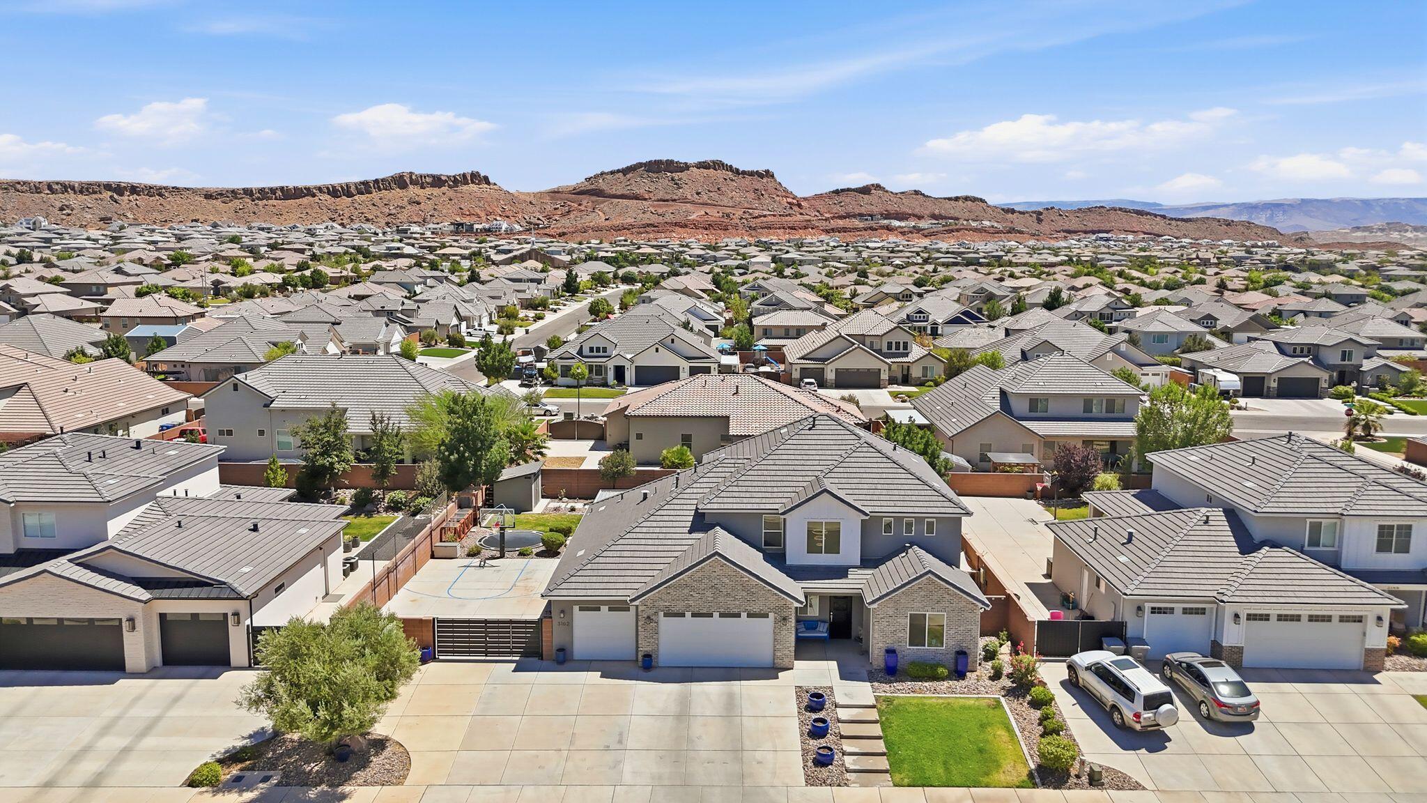 ASPEN ESTATES - Residential