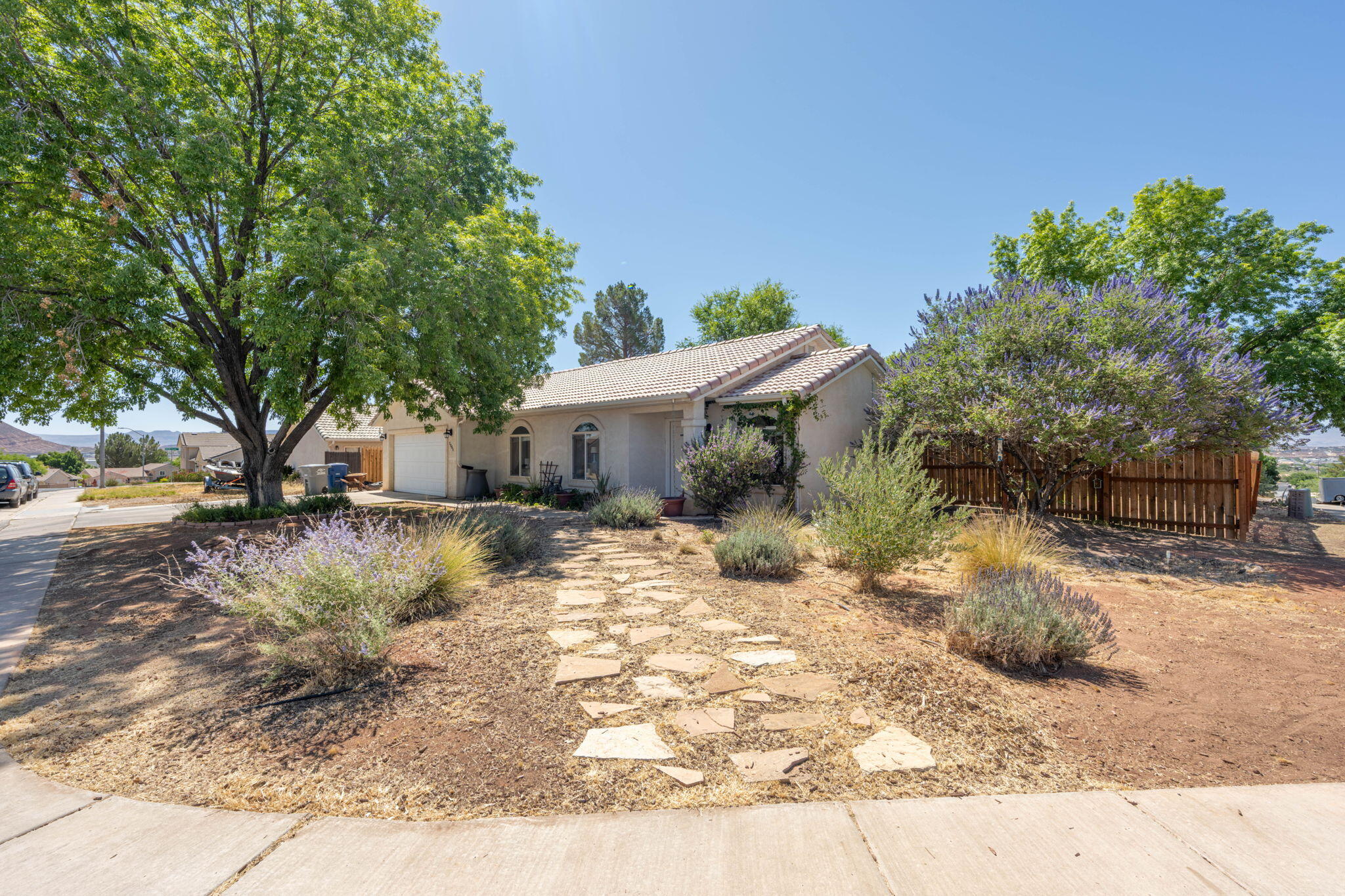 SOUTH POINTE - Residential