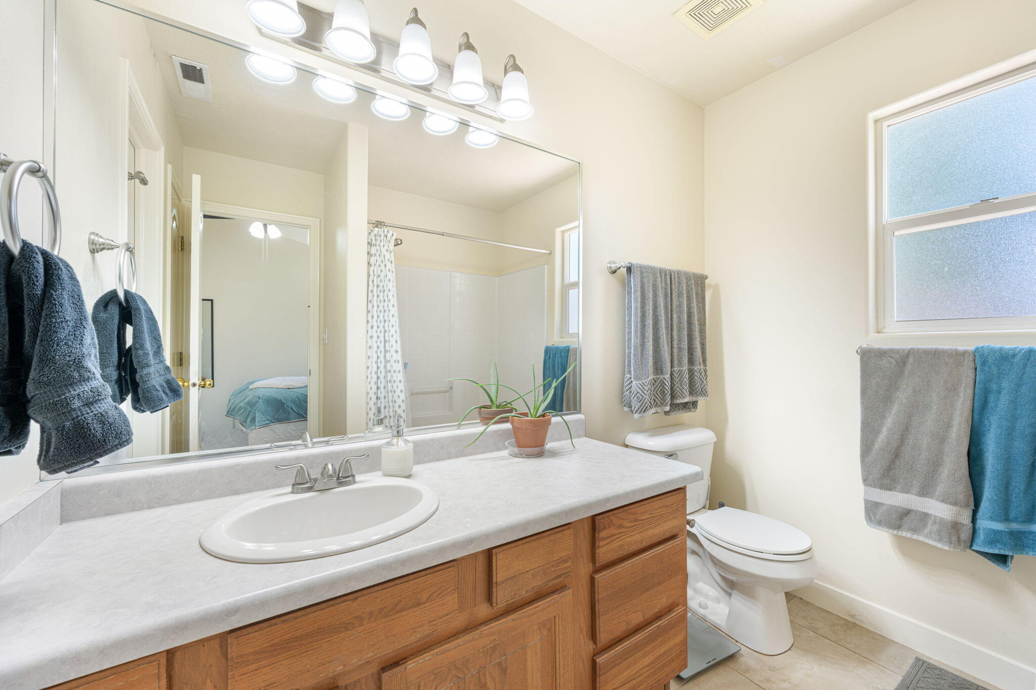 SOUTH POINTE - Residential