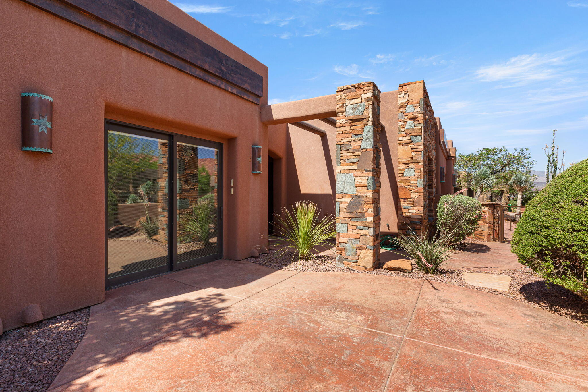 CLIFFS OF SNOW CANYON - Residential
