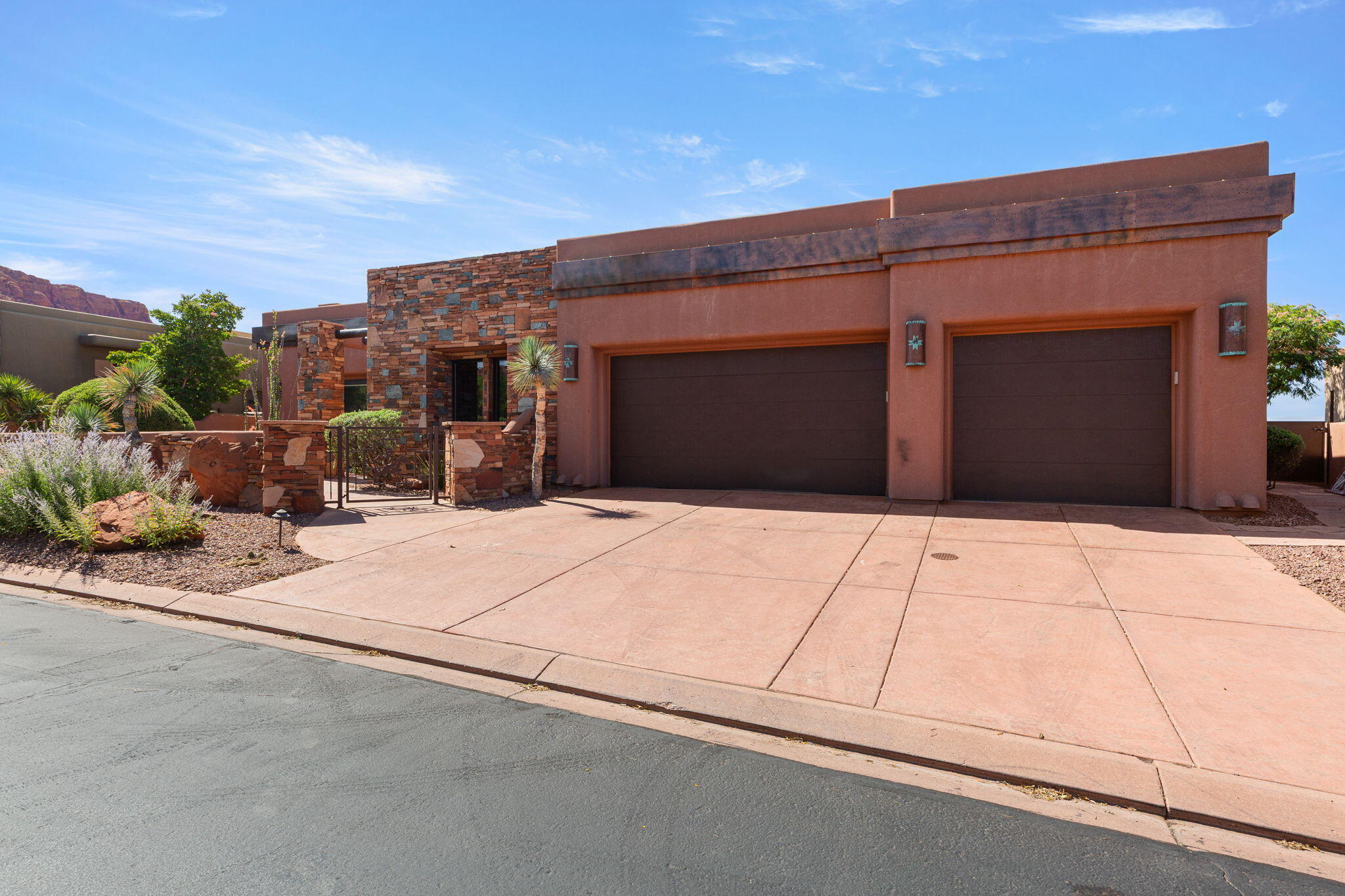 CLIFFS OF SNOW CANYON - Residential